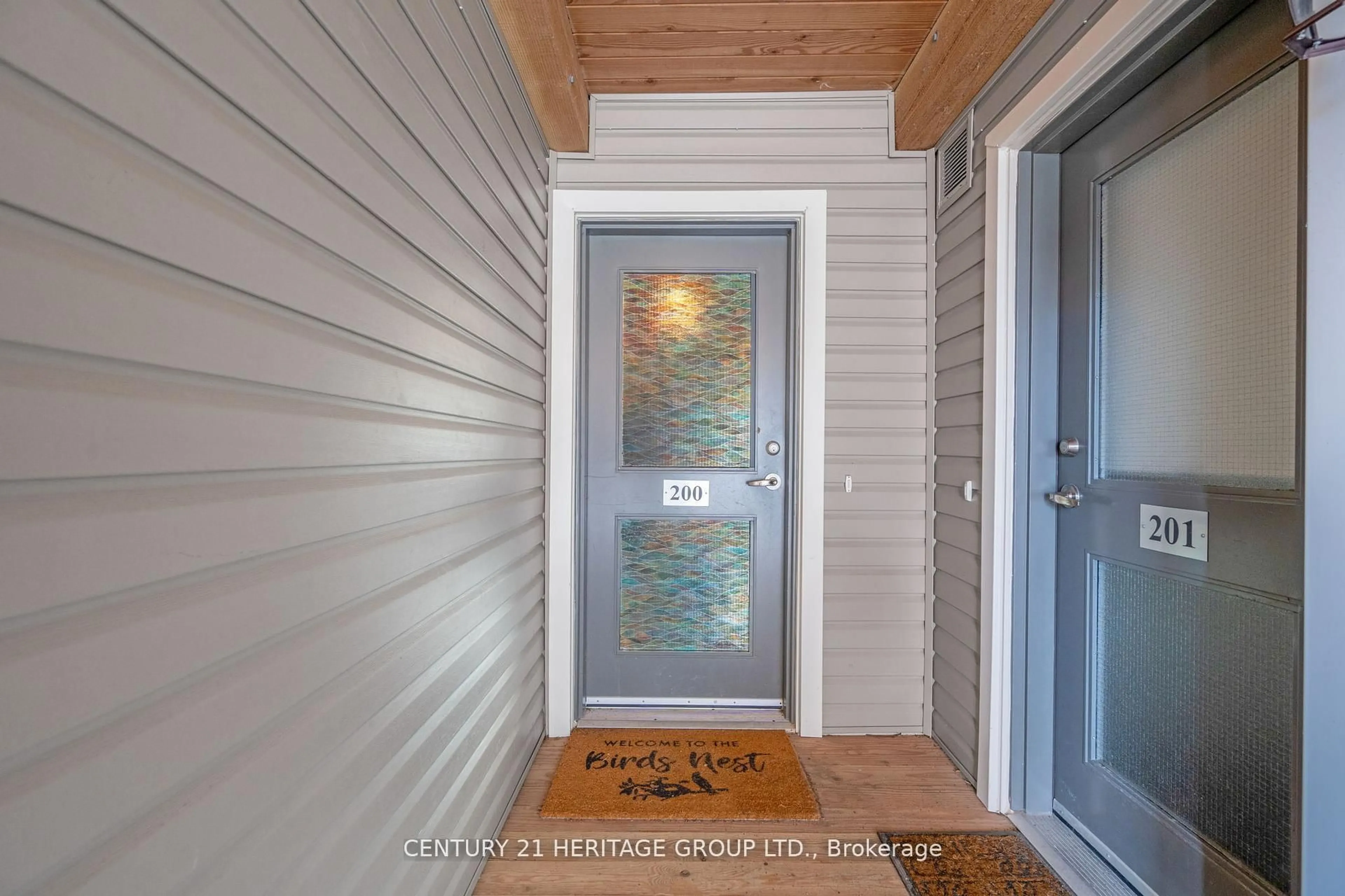 Indoor entryway for 2 Anchorage Cres #200, Collingwood Ontario L9Y 5C8
