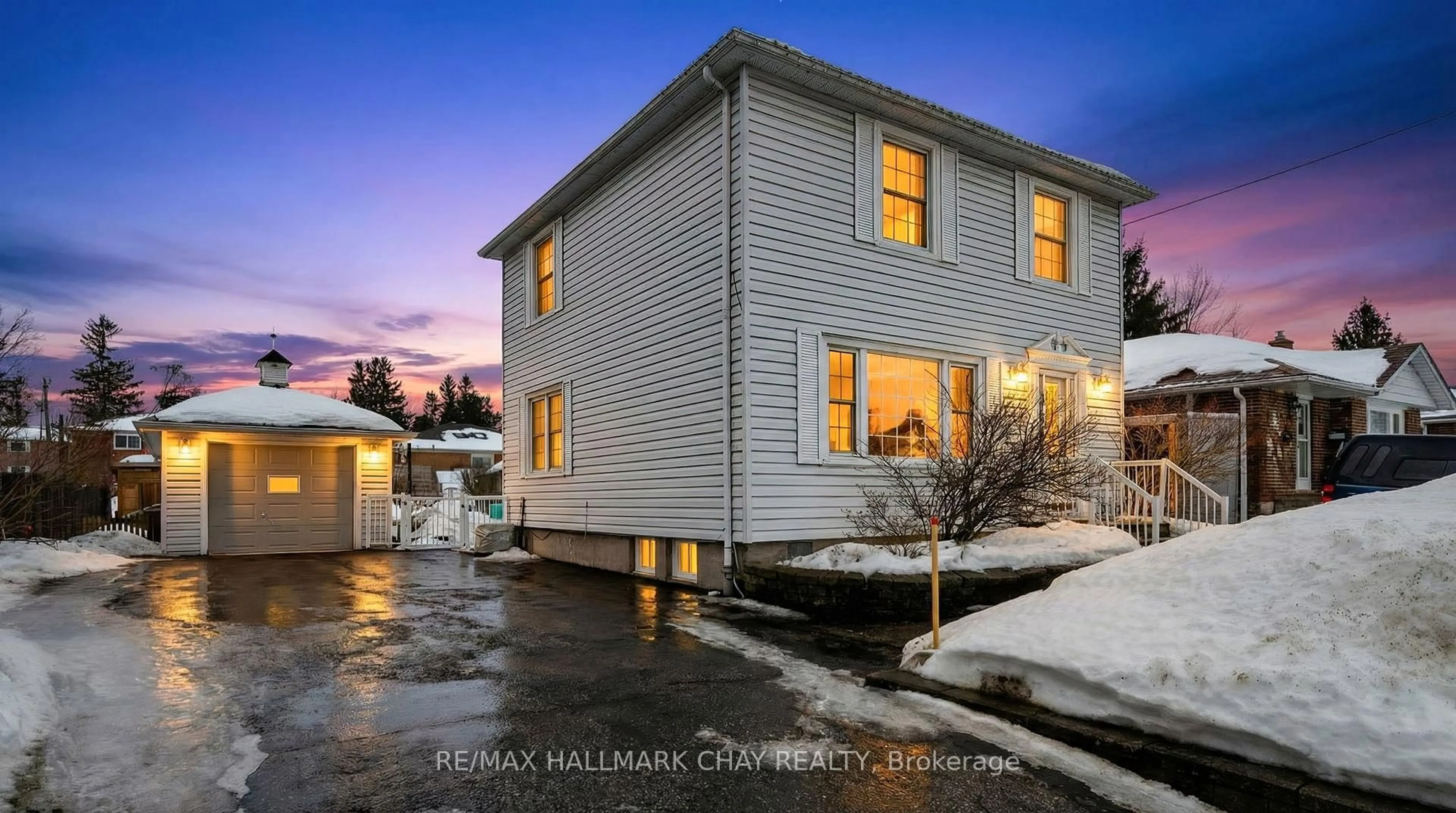 Unknown for 50 Newton St, Barrie Ontario L4M 3N5