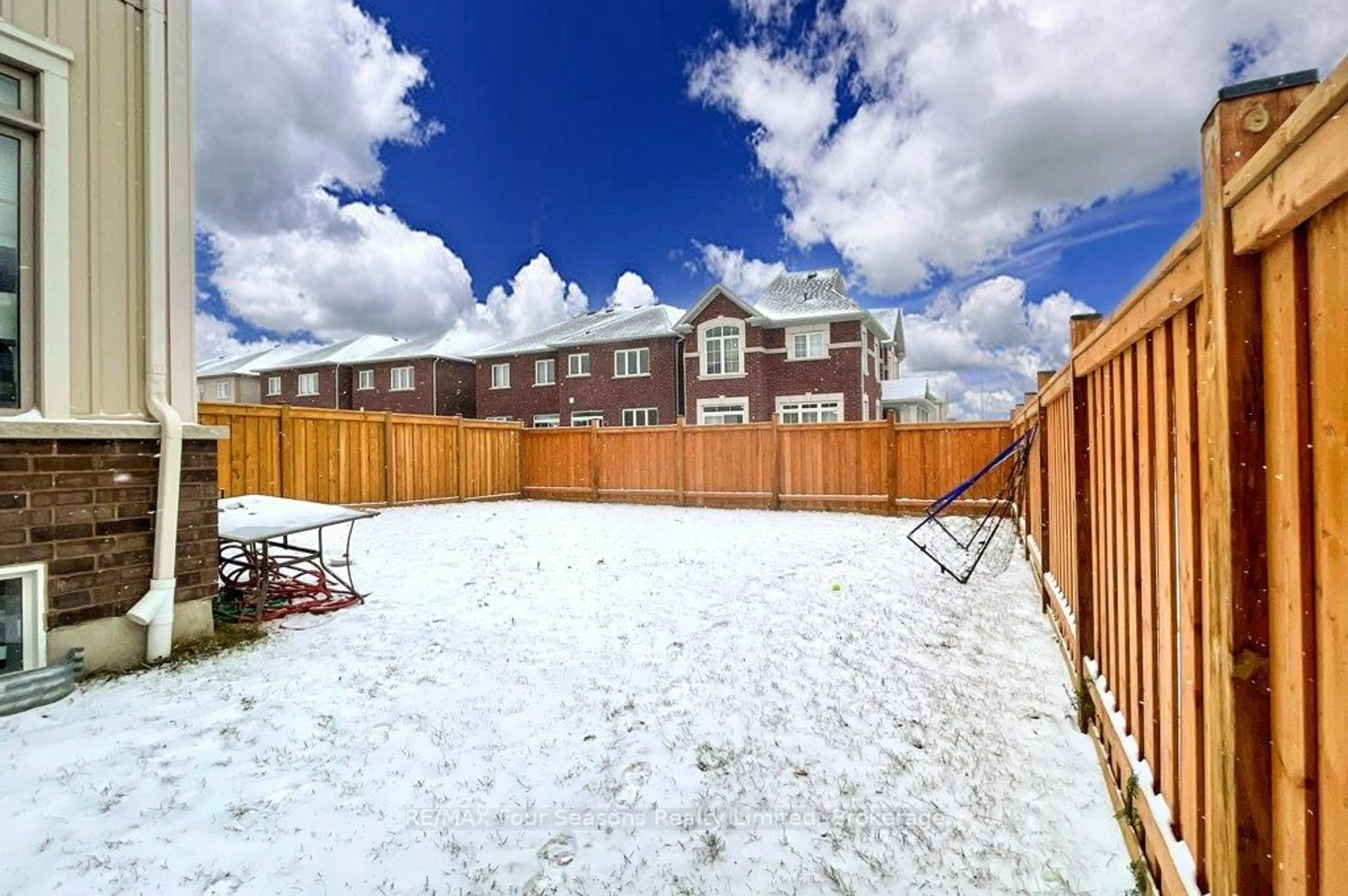 Patio, unknown for 35 KIRBY Ave, Collingwood Ontario L9Y 3W8