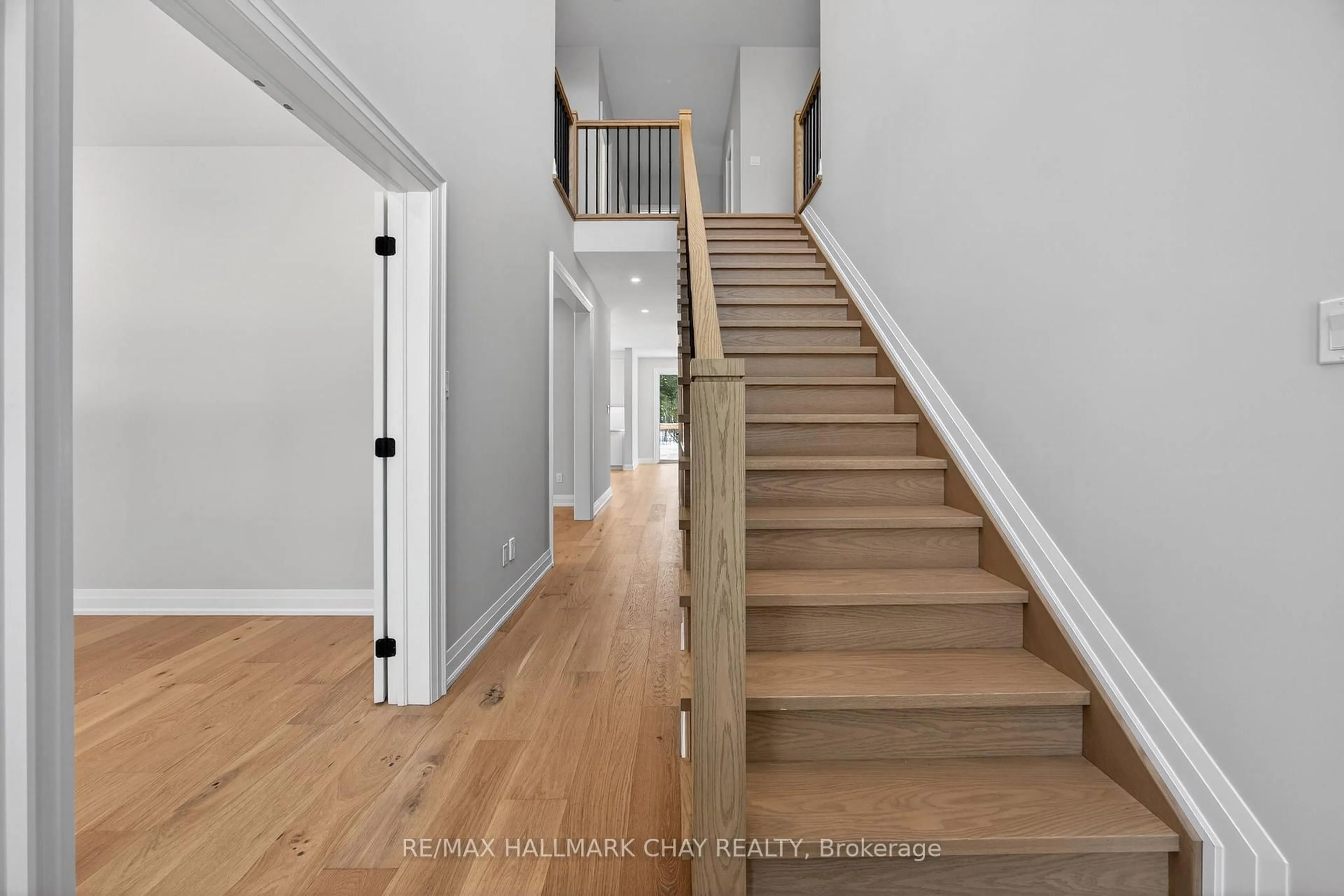 Unknown for 86 37th St, Wasaga Beach Ontario L9Z 2B5