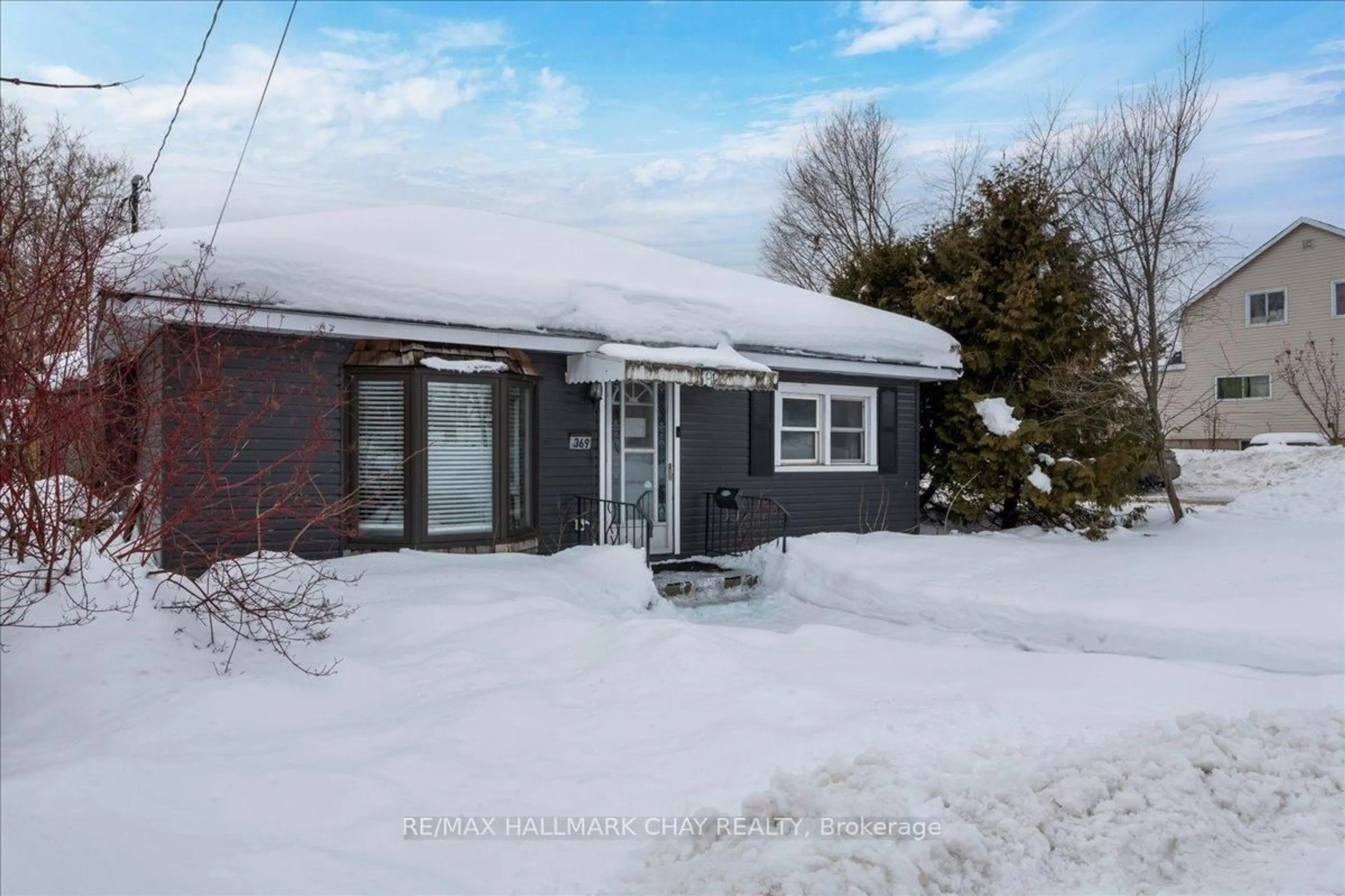 Unknown for 369 East St, Orillia Ontario L3V 4C6