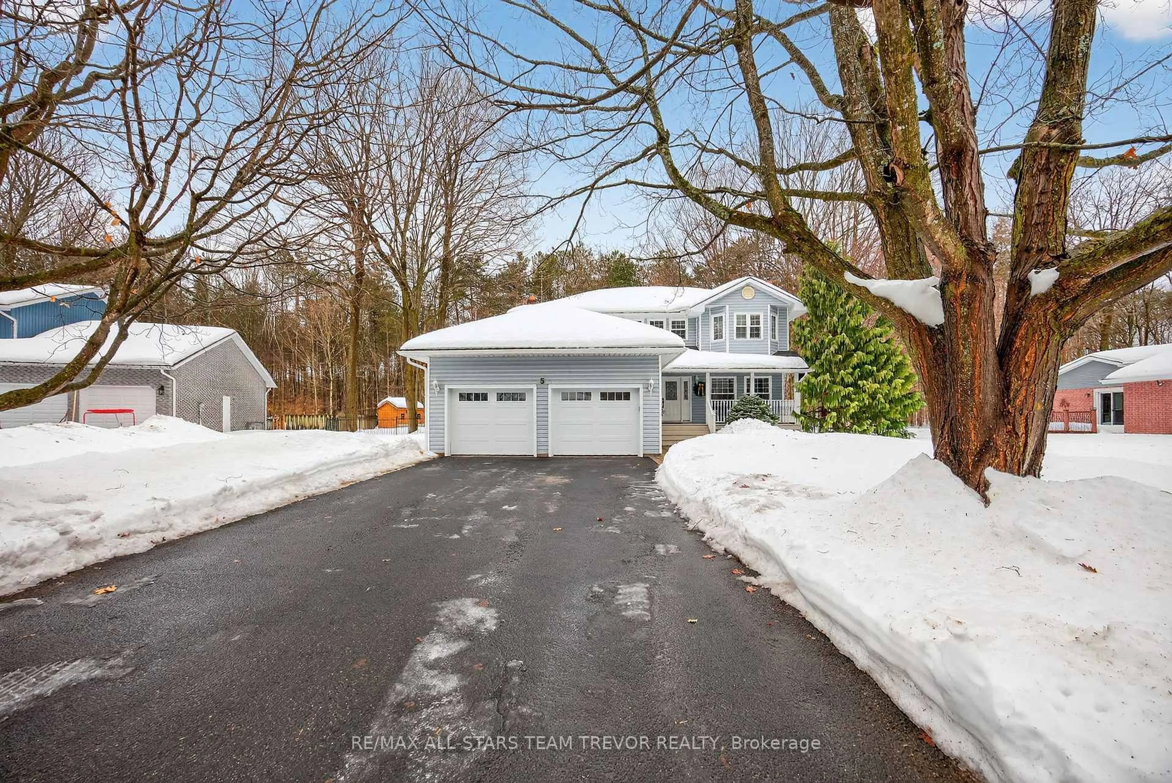 Unknown for 5 Bailey Cres, Tiny Ontario L0L 2T0