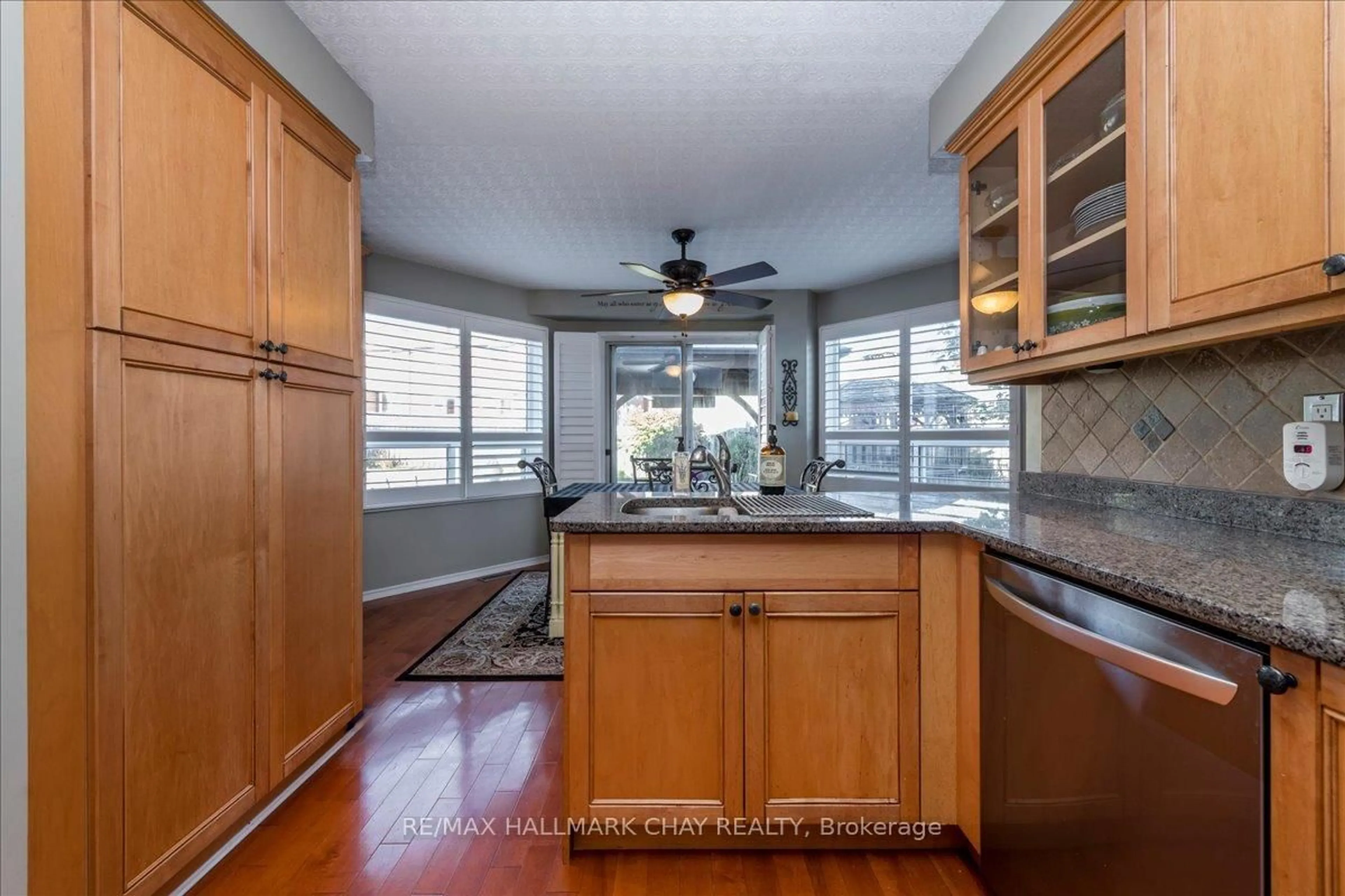 Open concept kitchen, unknown for 21 Barwick Dr, Barrie Ontario L4N 6Z7