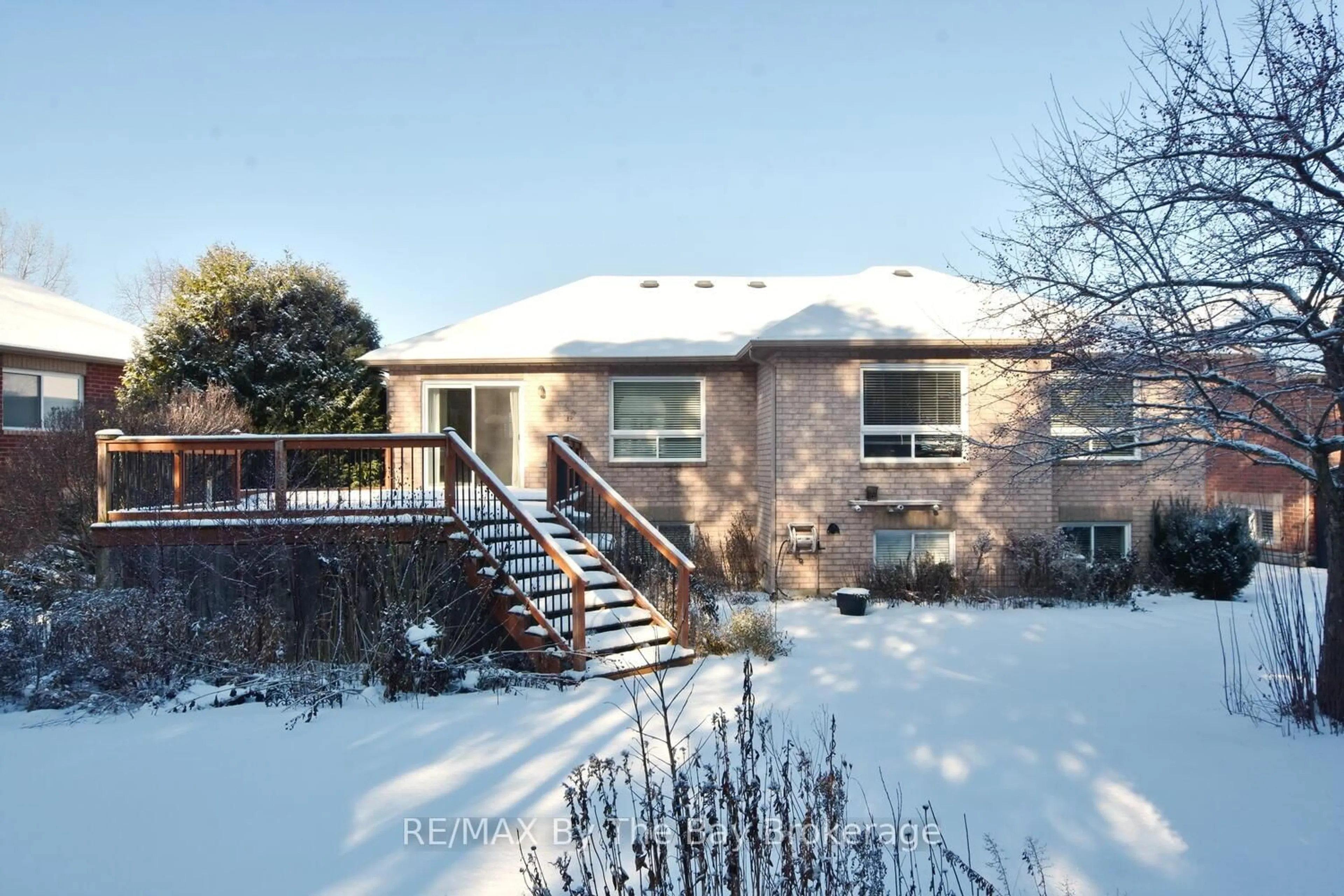 Home with brick exterior material, street for 10 Cherry Sands Cres, Wasaga Beach Ontario L9Z 1P5