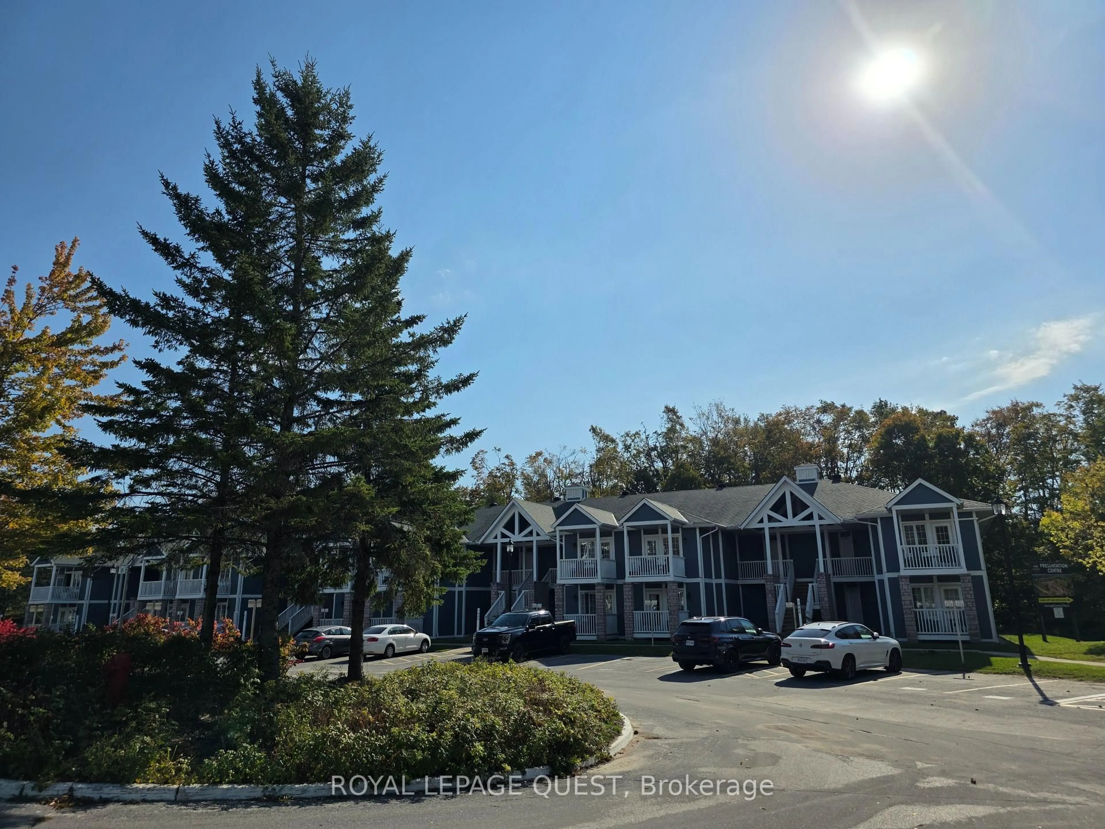 A pic from outside/outdoor area/front of a property/back of a property/a pic from drone, unknown for 90 Highland Dr #2316, Oro-Medonte Ontario L0L 2L0