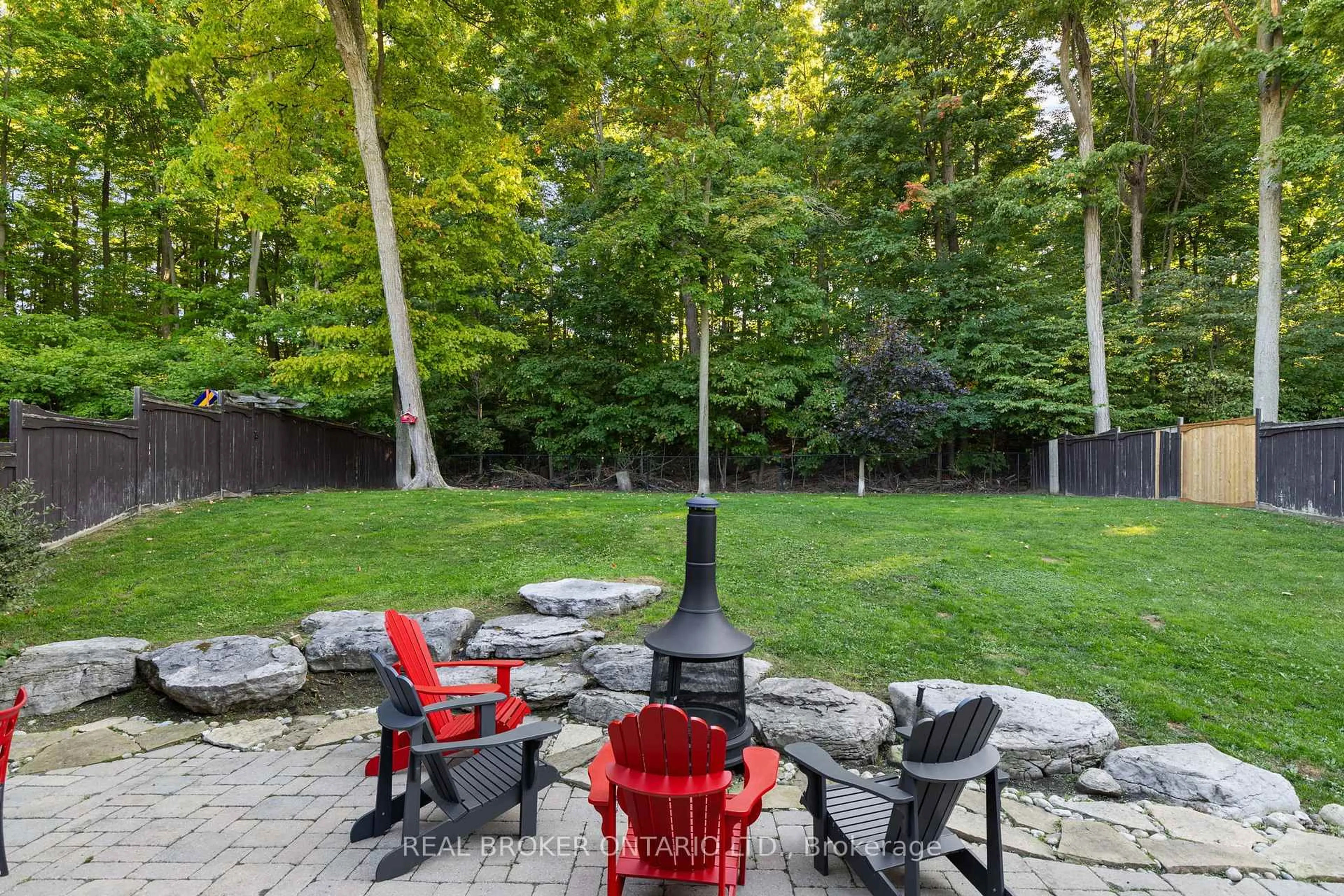 Patio, forest/trees view for 43 Crimson Ridge Rd, Barrie Ontario L4N 9S1
