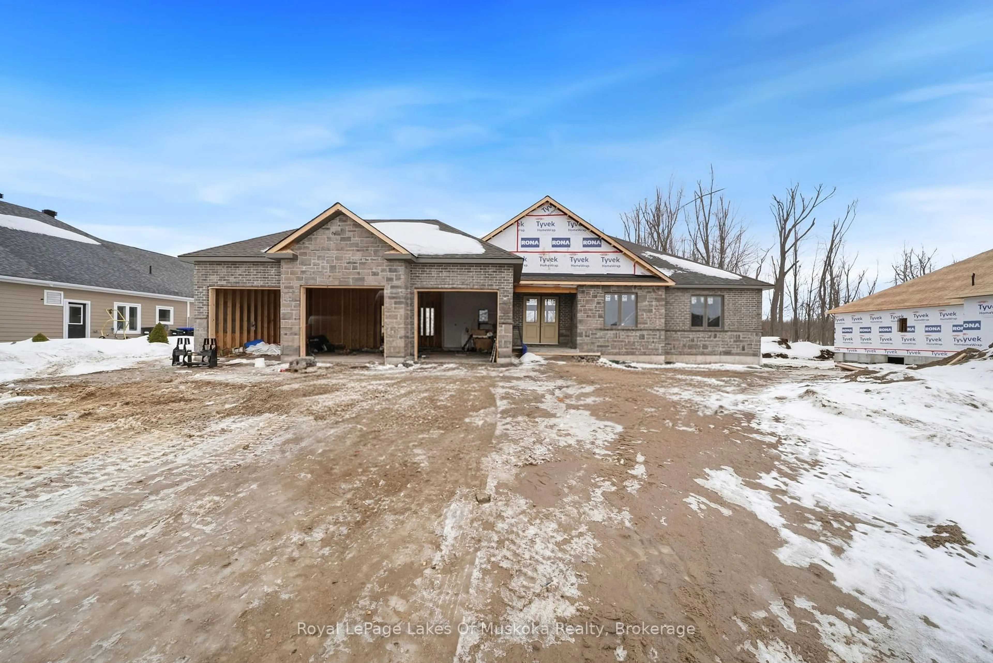 Home with brick exterior material, building for 19 Henry Ball Crt, Oro-Medonte Ontario L0K 2G1