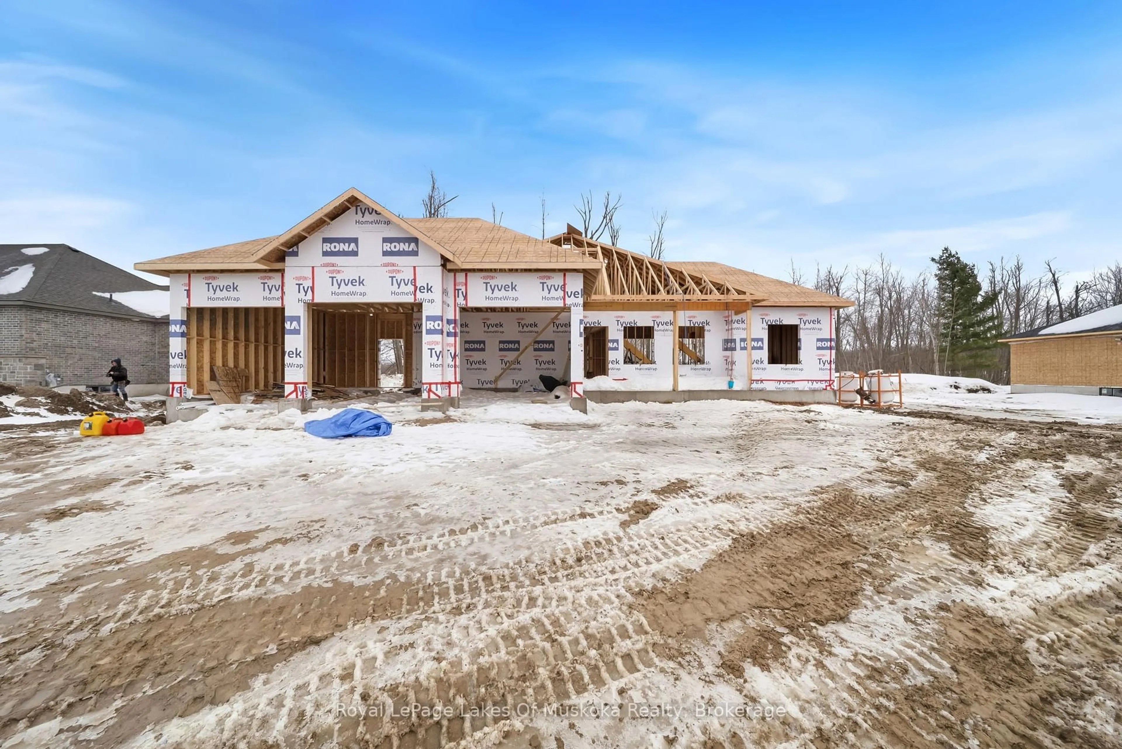 Home with brick exterior material, building for 21 Henry Ball Crt, Oro-Medonte Ontario L0K 2G1