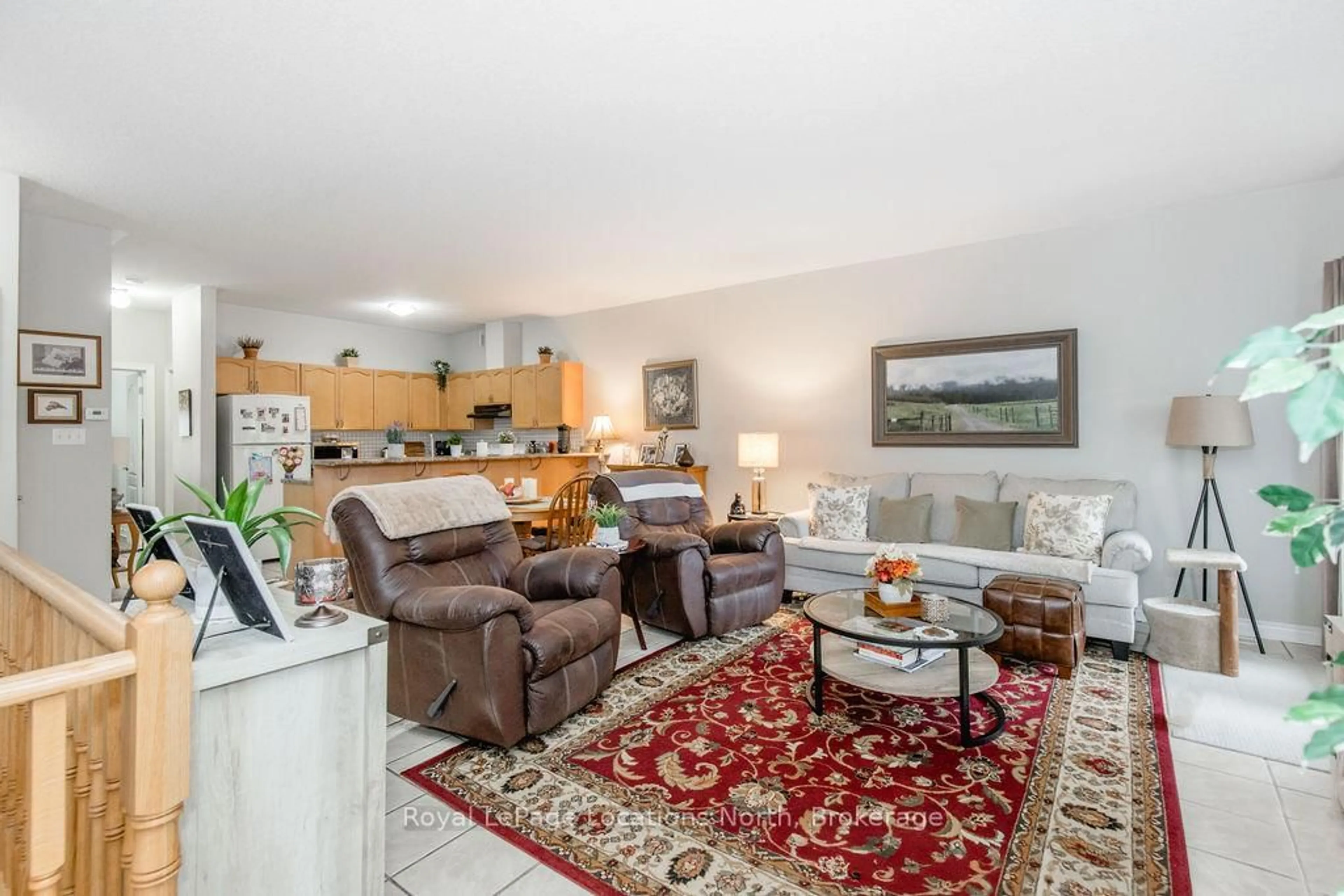 Living room with furniture, unknown for 46 ADMIRAL Rd, Wasaga Beach Ontario L9Z 3C6