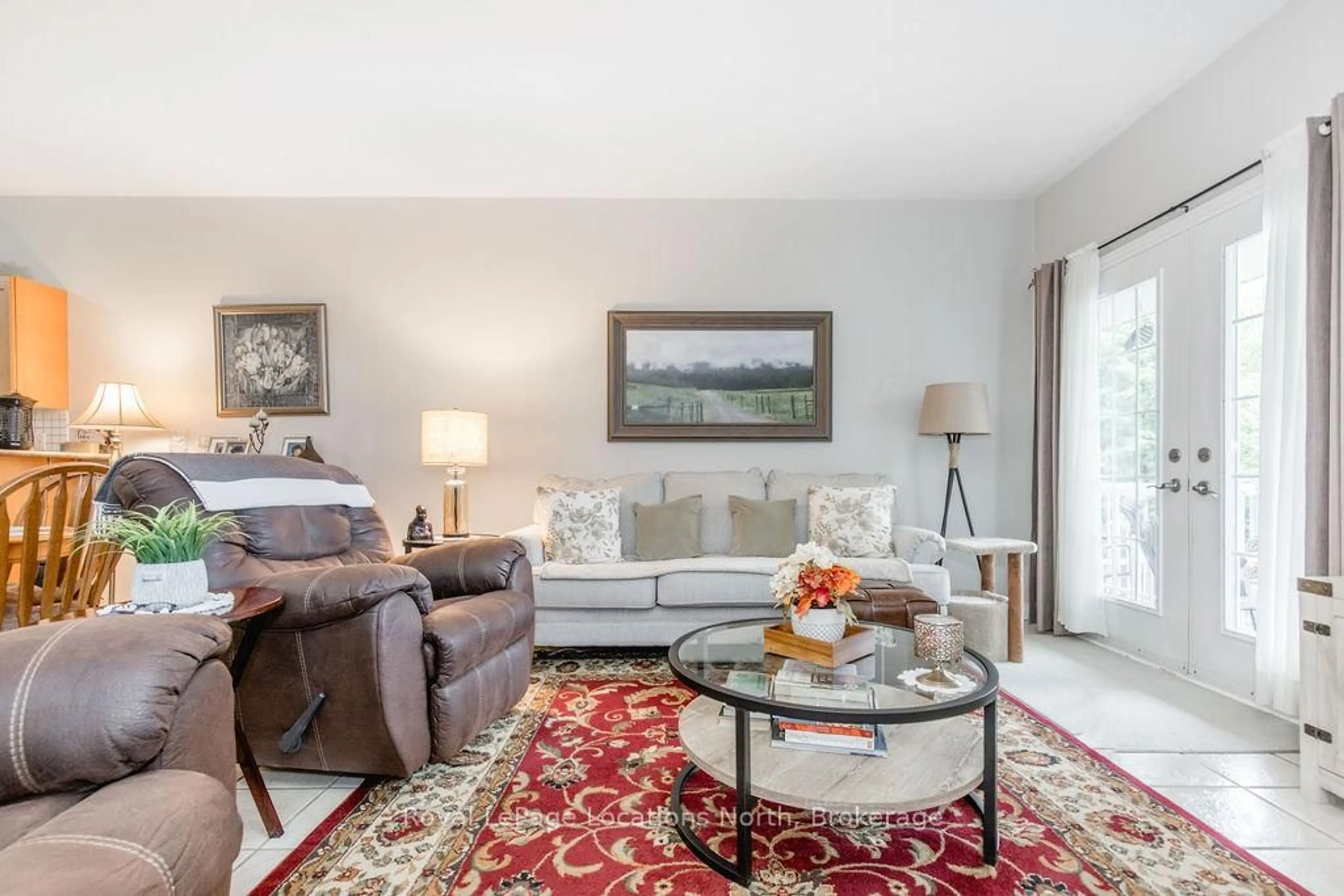 Living room with furniture, unknown for 46 ADMIRAL Rd, Wasaga Beach Ontario L9Z 3C6