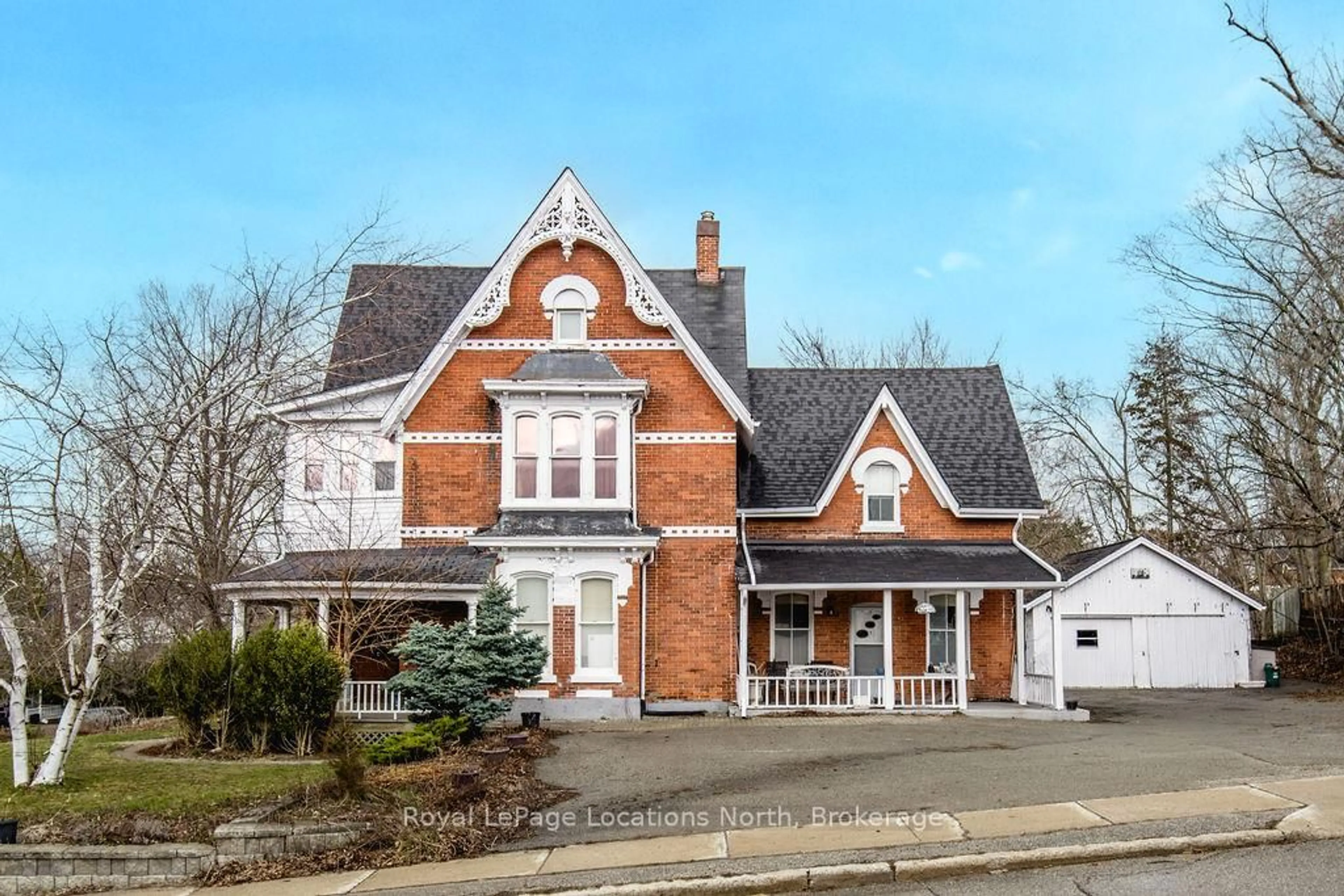 Home with brick exterior material, street for 3 Peel St, Barrie Ontario L4M 3K7