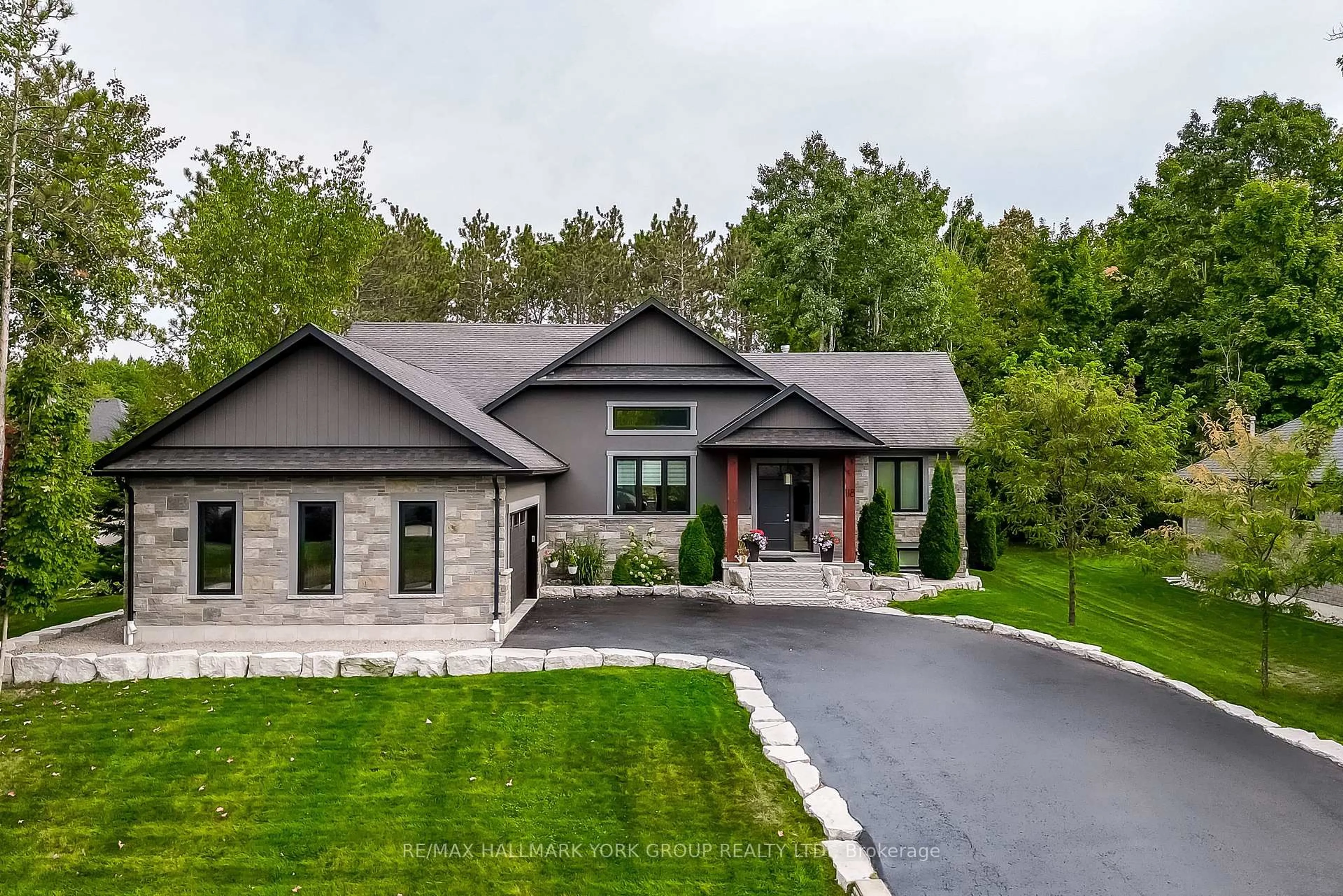 Home with brick exterior material, street for 118 Mennill Dr, Springwater Ontario L0L 1Y3