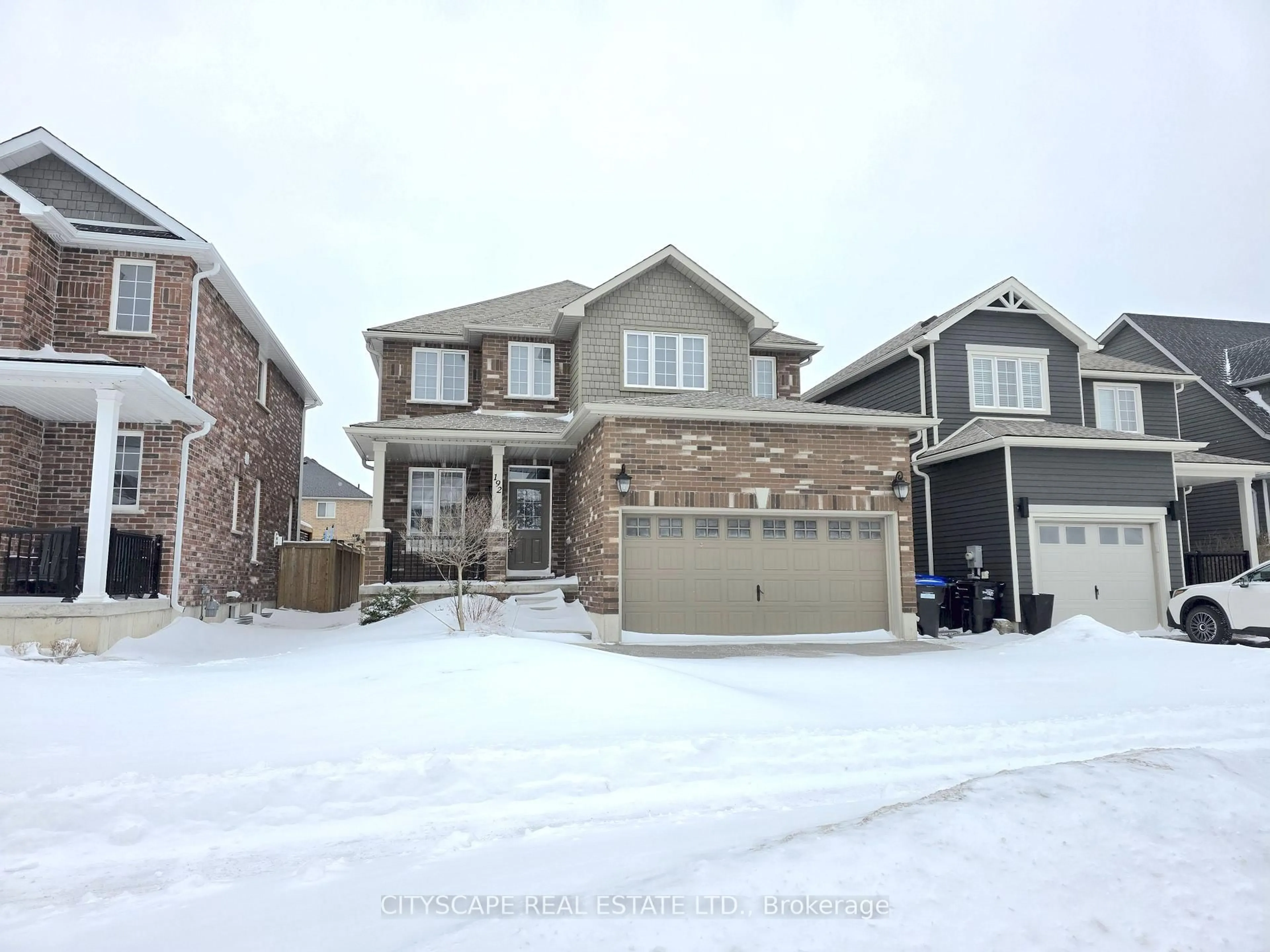 A pic from outside/outdoor area/front of a property/back of a property/a pic from drone, street for 192 Findlay Dr, Collingwood Ontario L9Y 0Z1