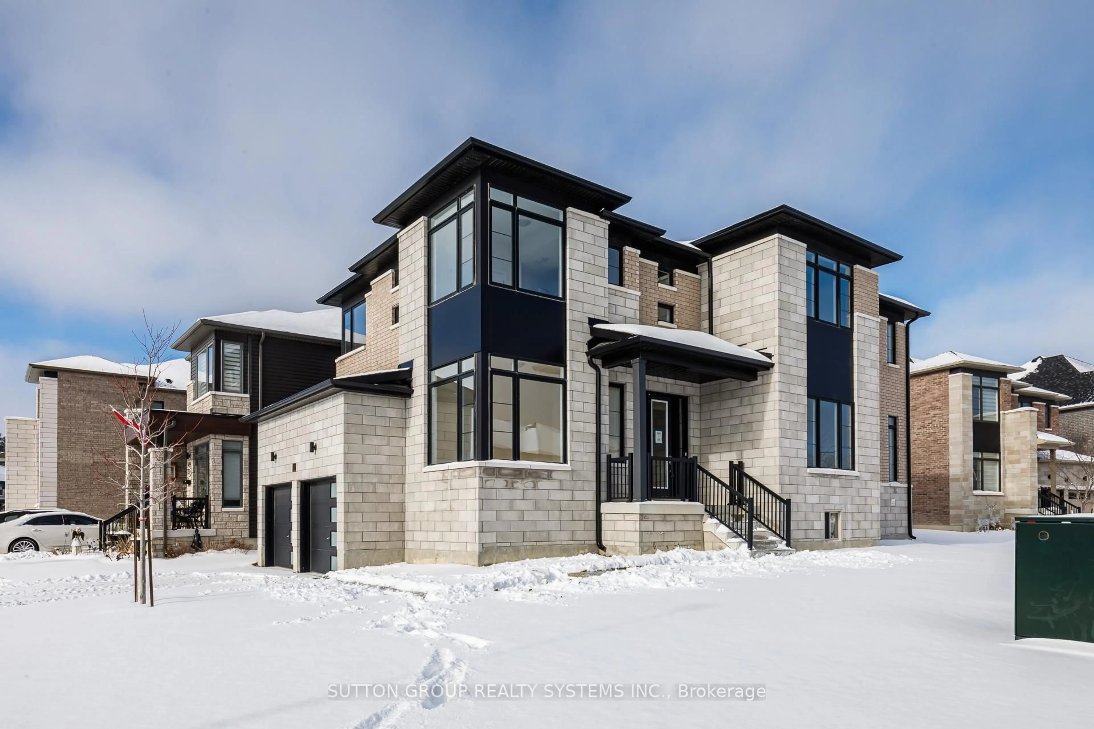 Home with brick exterior material, street for 187 Roseanne Circ, Wasaga Beach Ontario L9Z 0N1