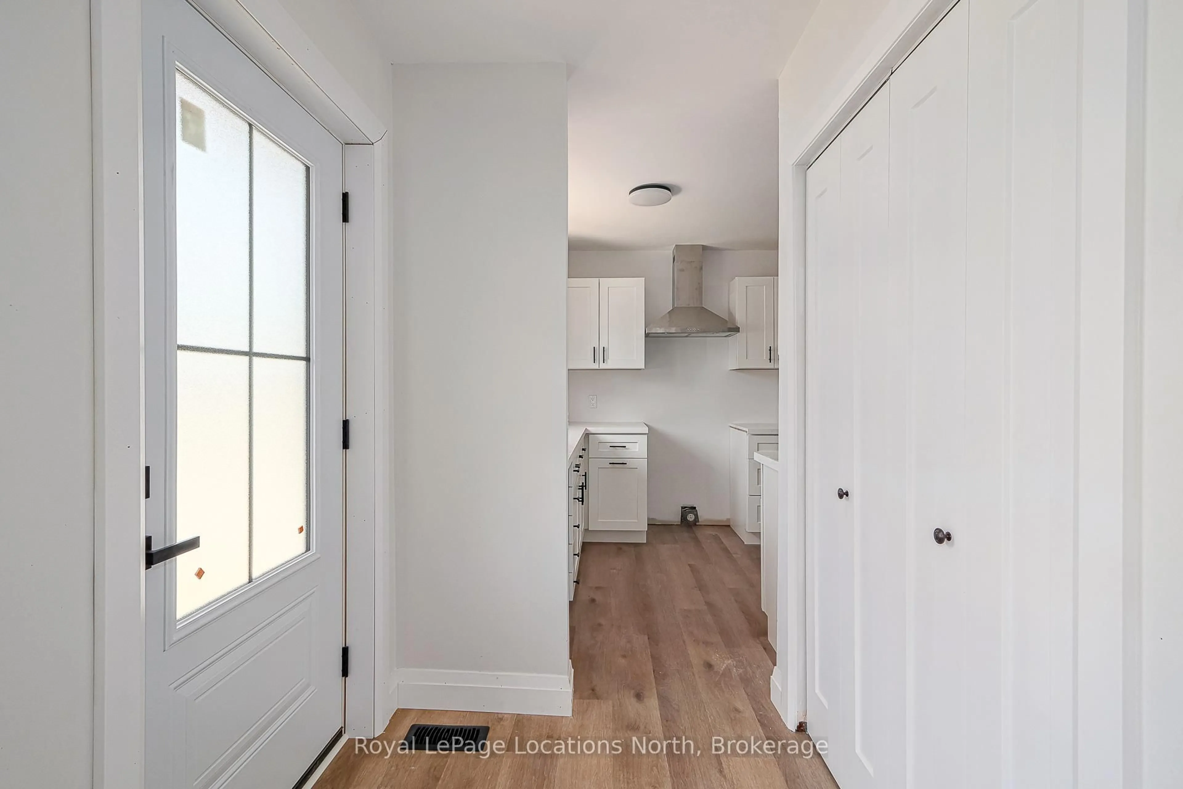 Unknown for 11 Lisbon Crt, Wasaga Beach Ontario L9Z 1L2