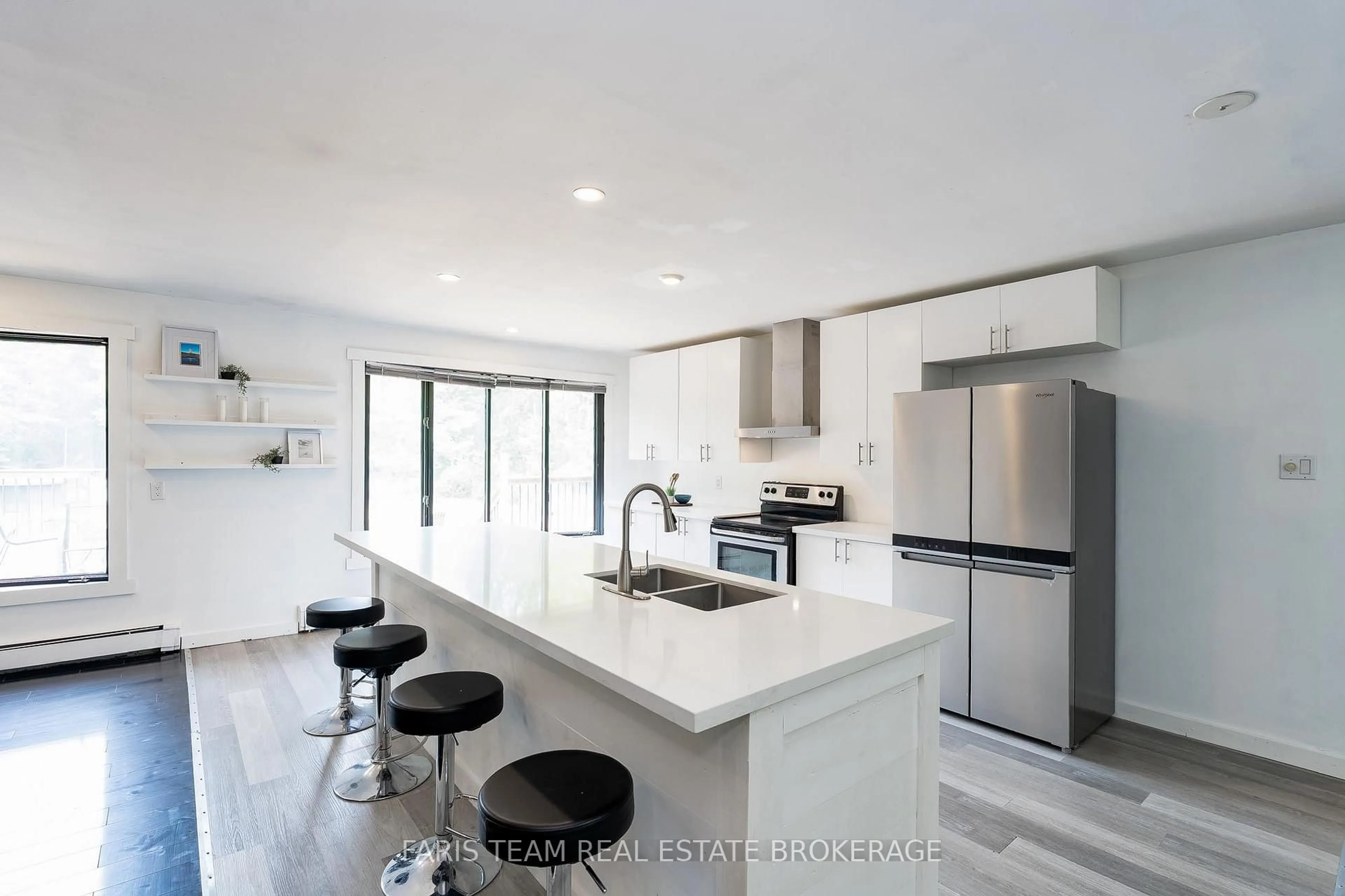 Contemporary kitchen, ceramic/tile floor for 256 Knox Rd, Wasaga Beach Ontario L9Z 2T5