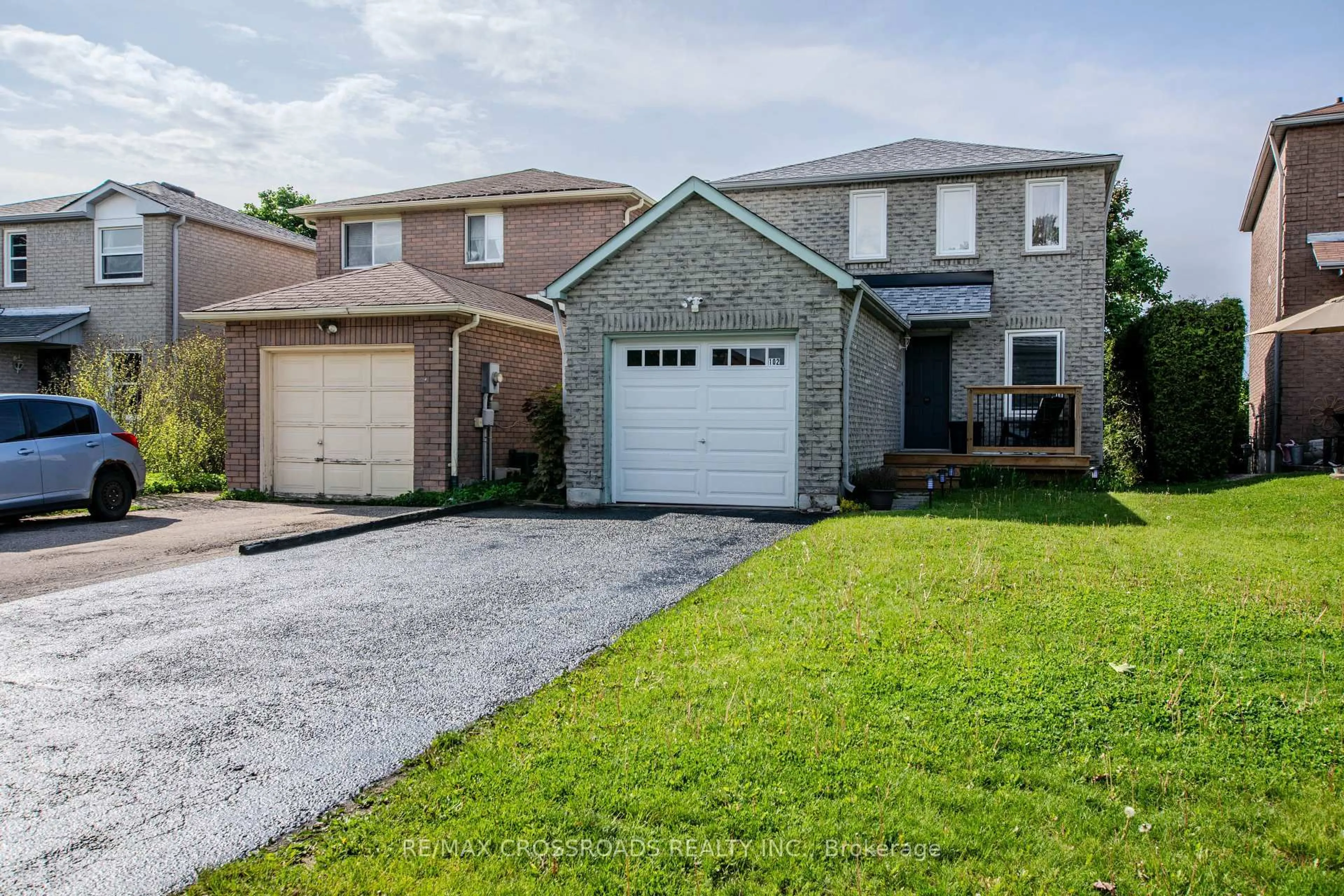 Unknown for 102 Ferguson Dr, Barrie Ontario L4N 7E5