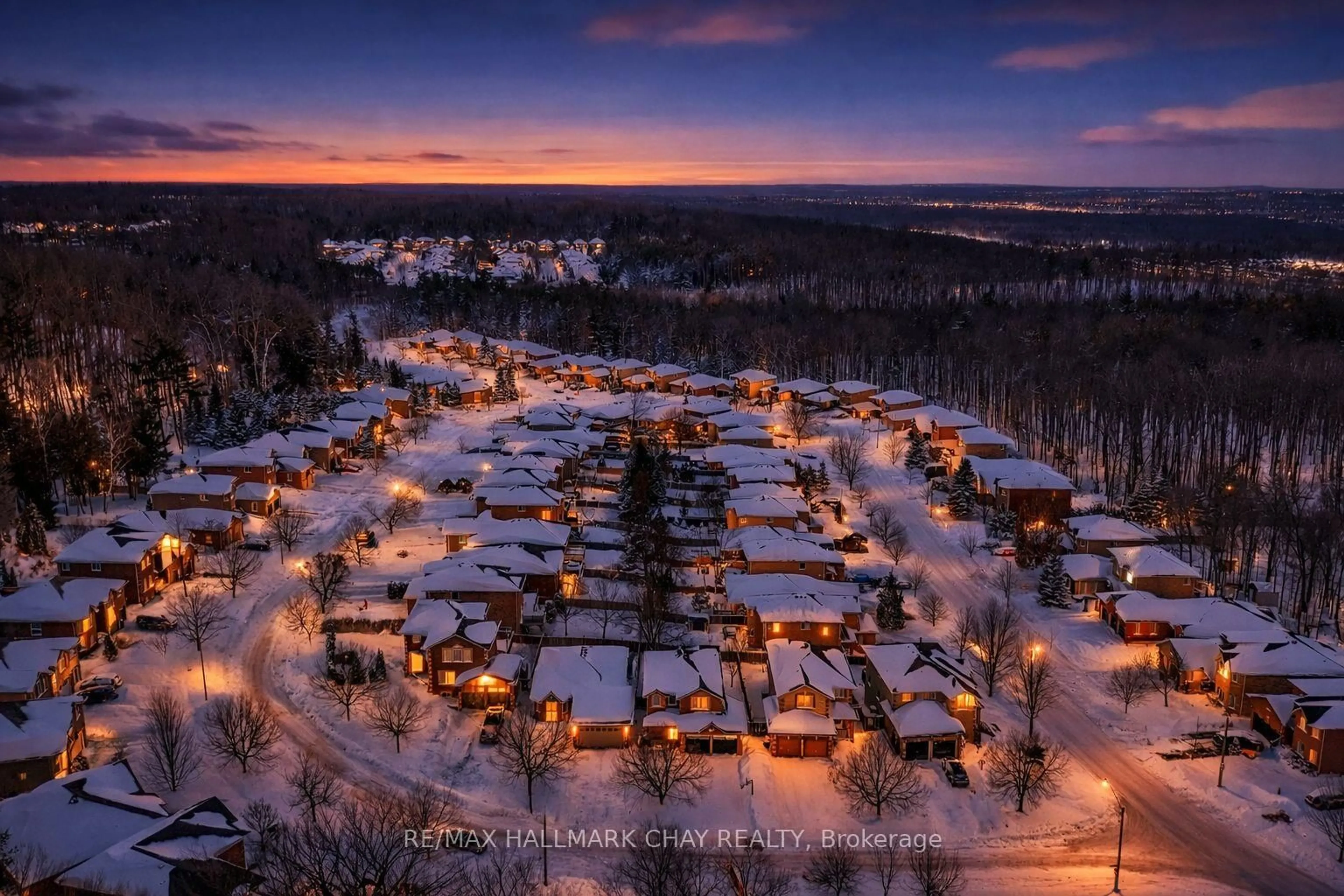A pic from outside/outdoor area/front of a property/back of a property/a pic from drone, mountain view for 32 Bloom Cres, Barrie Ontario L4N 0S8