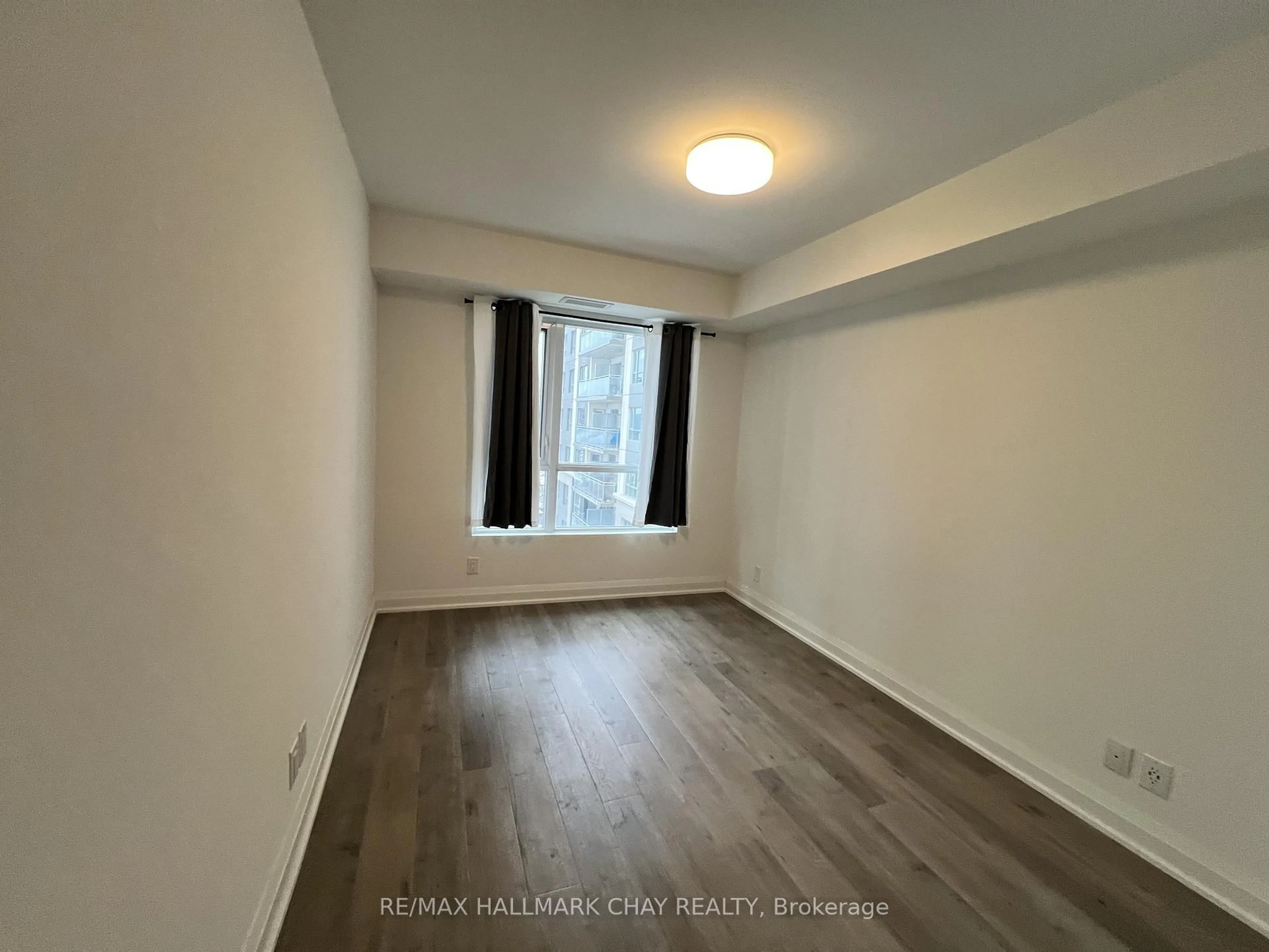 A pic of a room for 58 LAKESIDE Terr #618, Barrie Ontario L4M 7N9