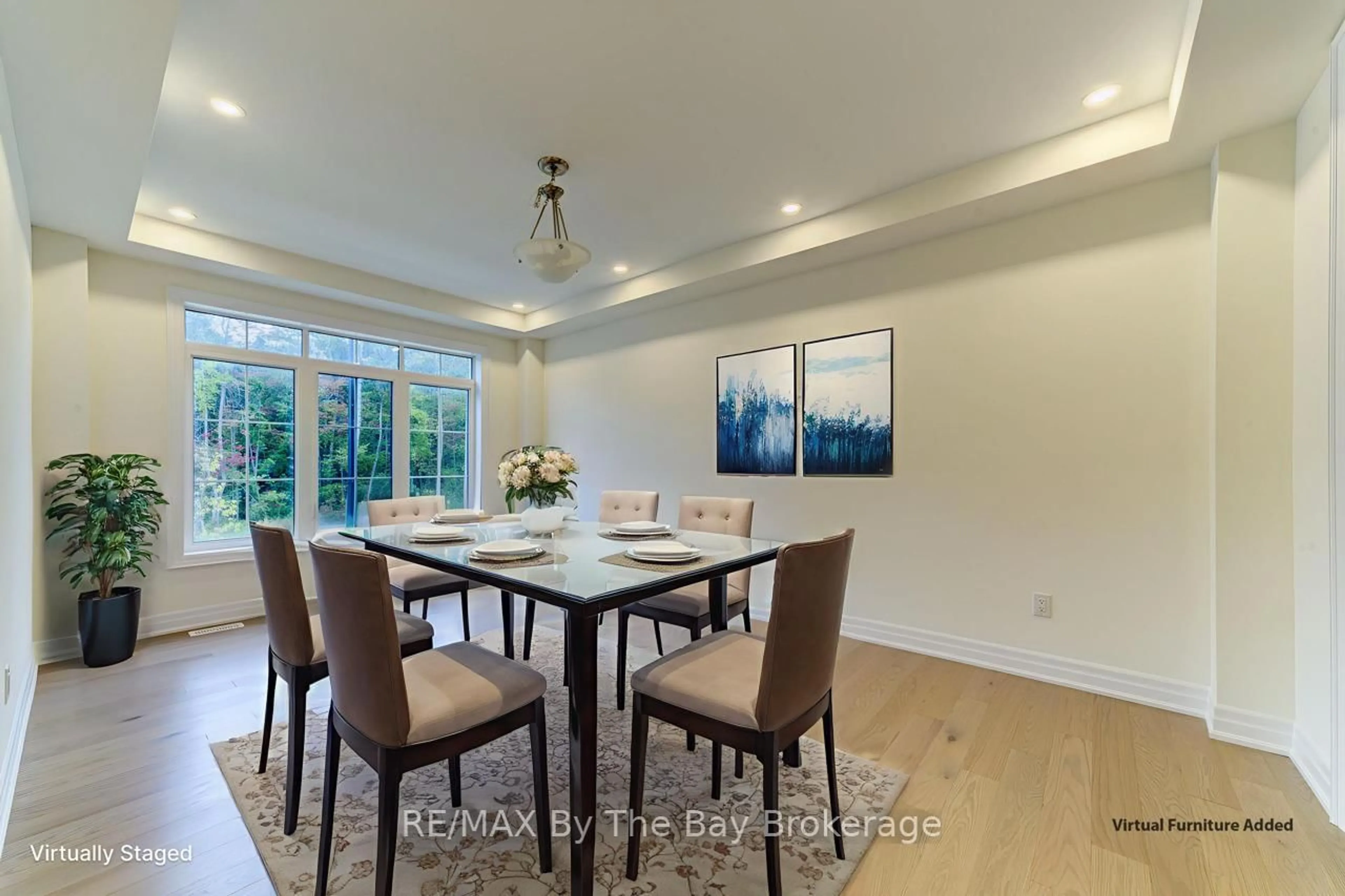 Dining room, wood/laminate floor for 186 Mapleside Dr, Wasaga Beach Ontario L9Z 0L4