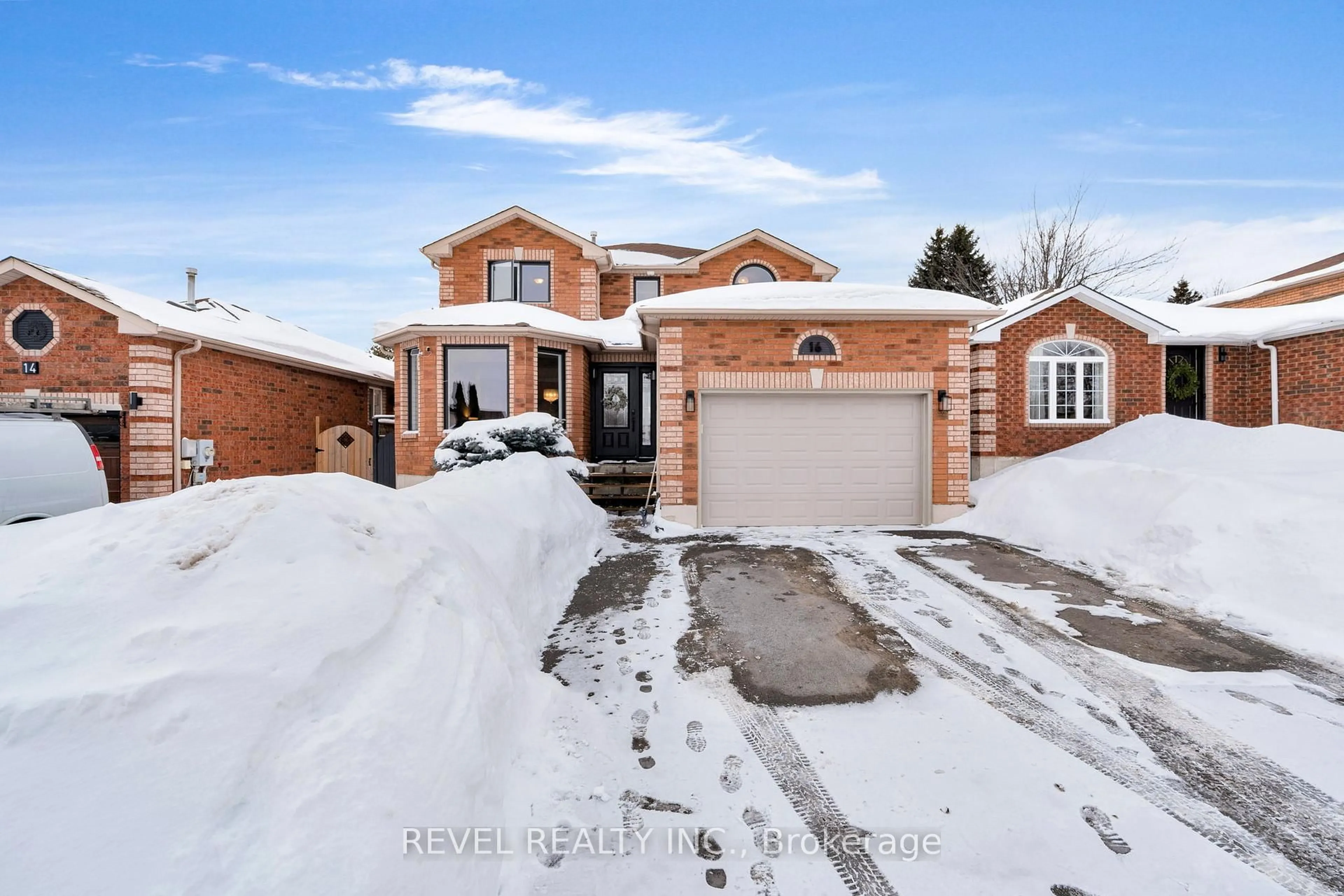 Home with brick exterior material, street for 16 Girdwood Dr, Barrie Ontario L4N 8R2