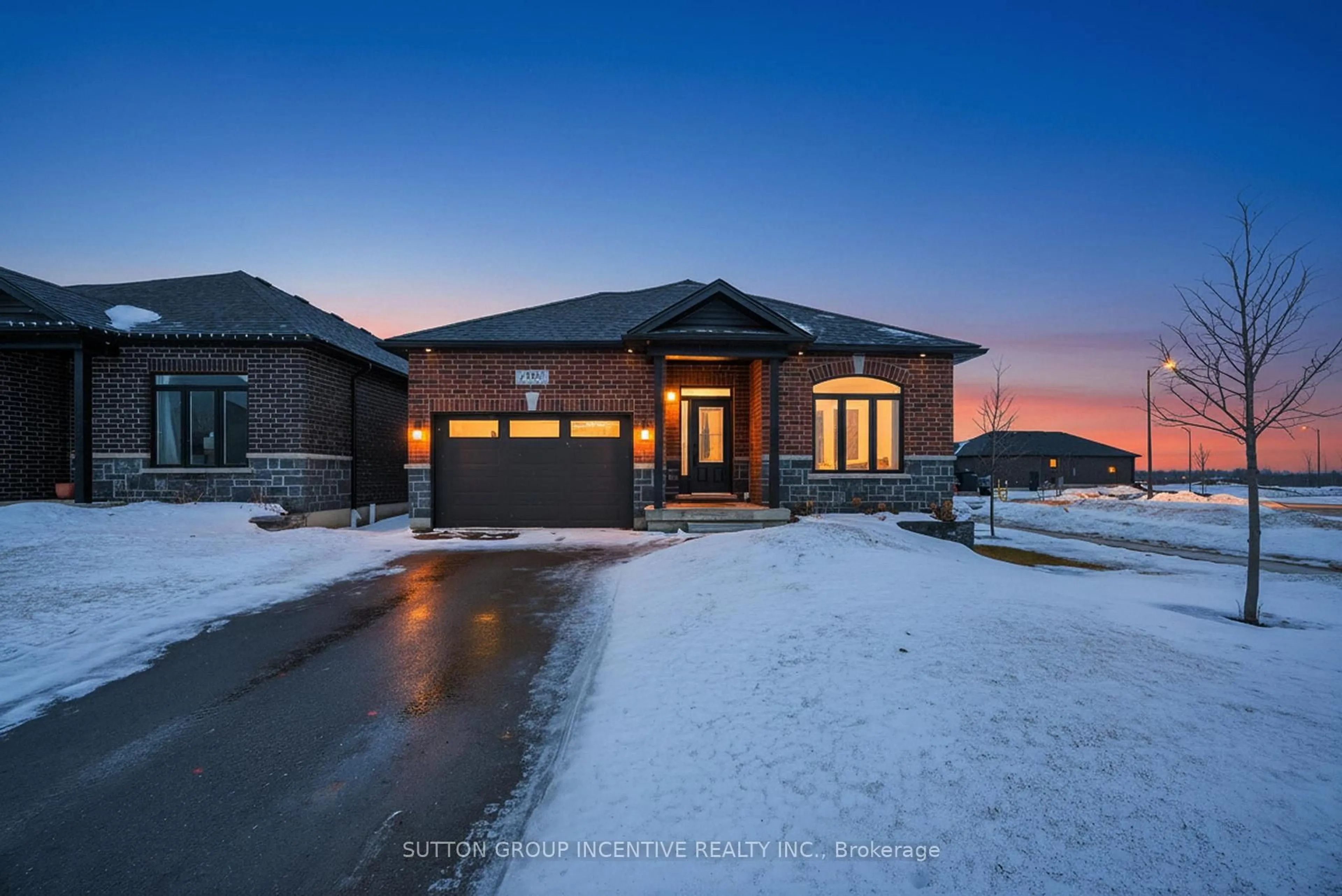 Home with brick exterior material, unknown for 123 Ritchie Cres, Springwater Ontario L0L 1P0