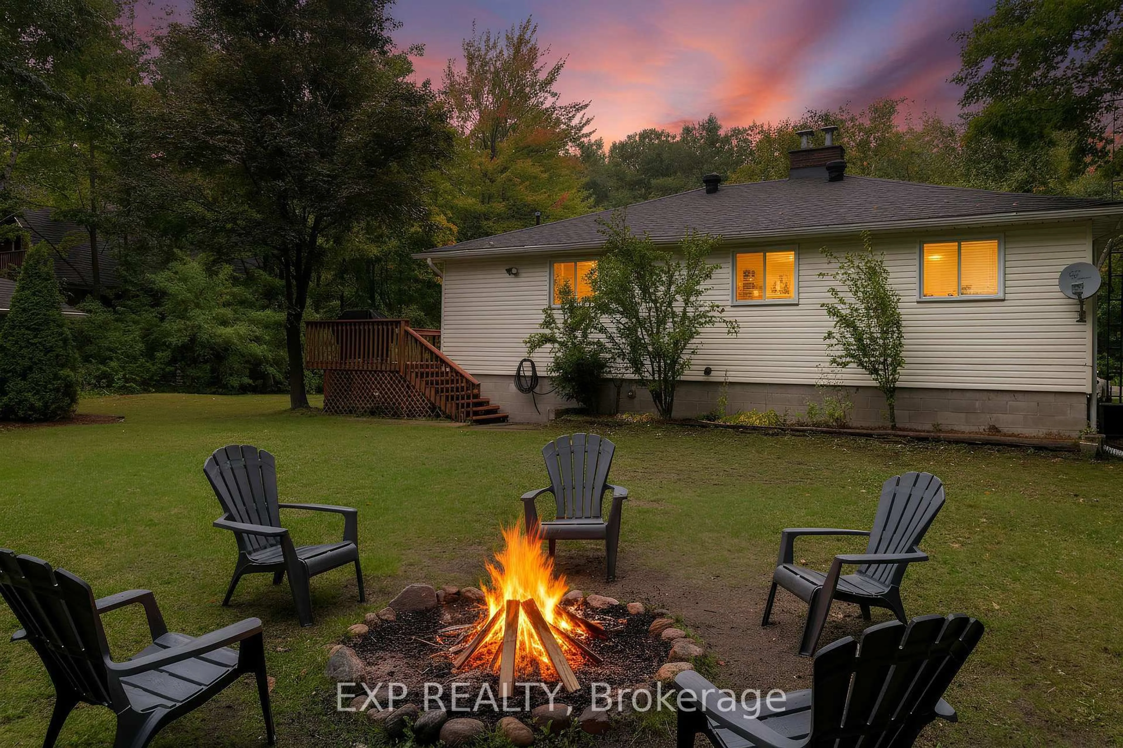 Patio, unknown for 34 Staglir Dr, Tiny Ontario L9M 0H2