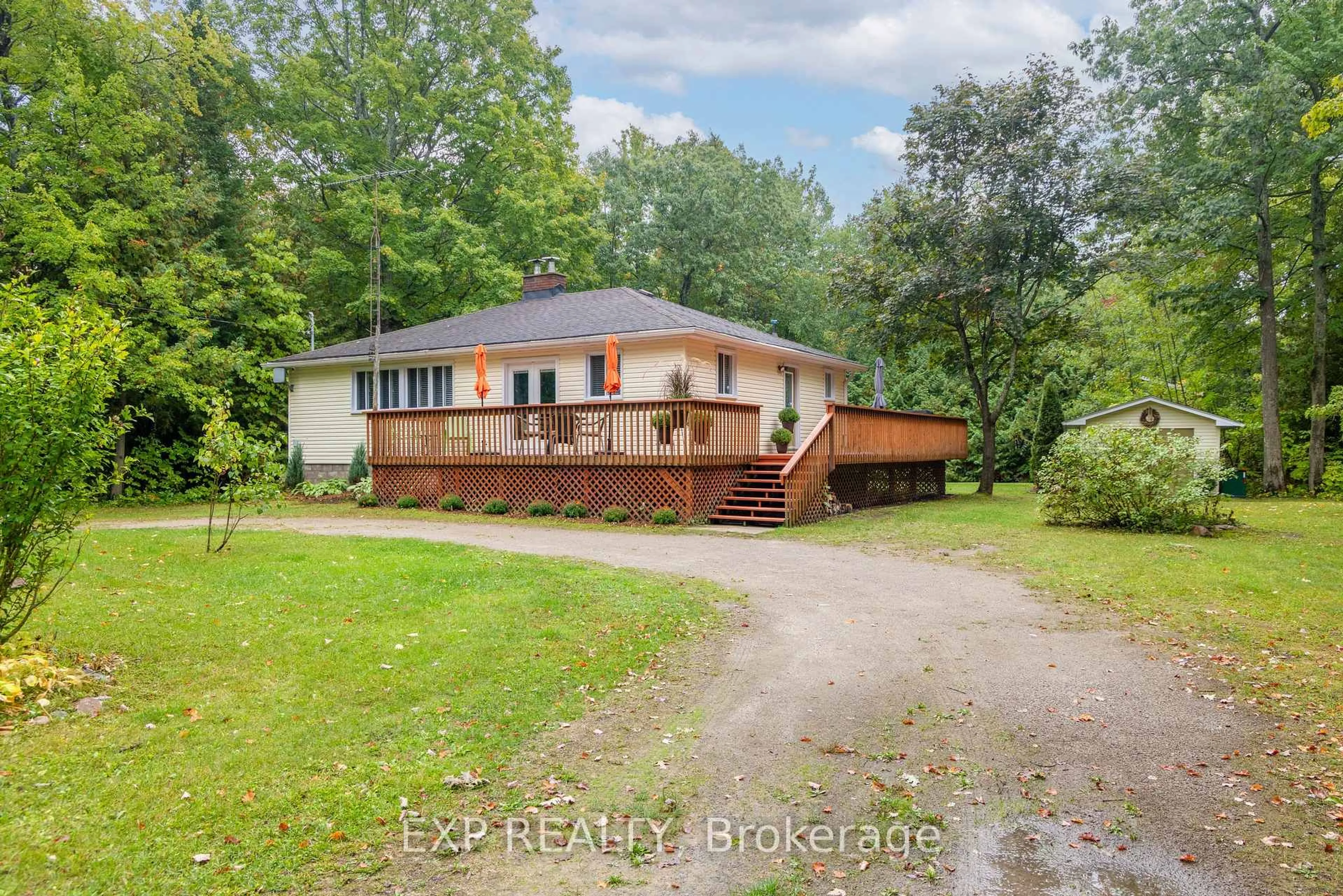A pic from outside/outdoor area/front of a property/back of a property/a pic from drone, water/lake/river/ocean view for 34 Staglir Dr, Tiny Ontario L9M 0H2