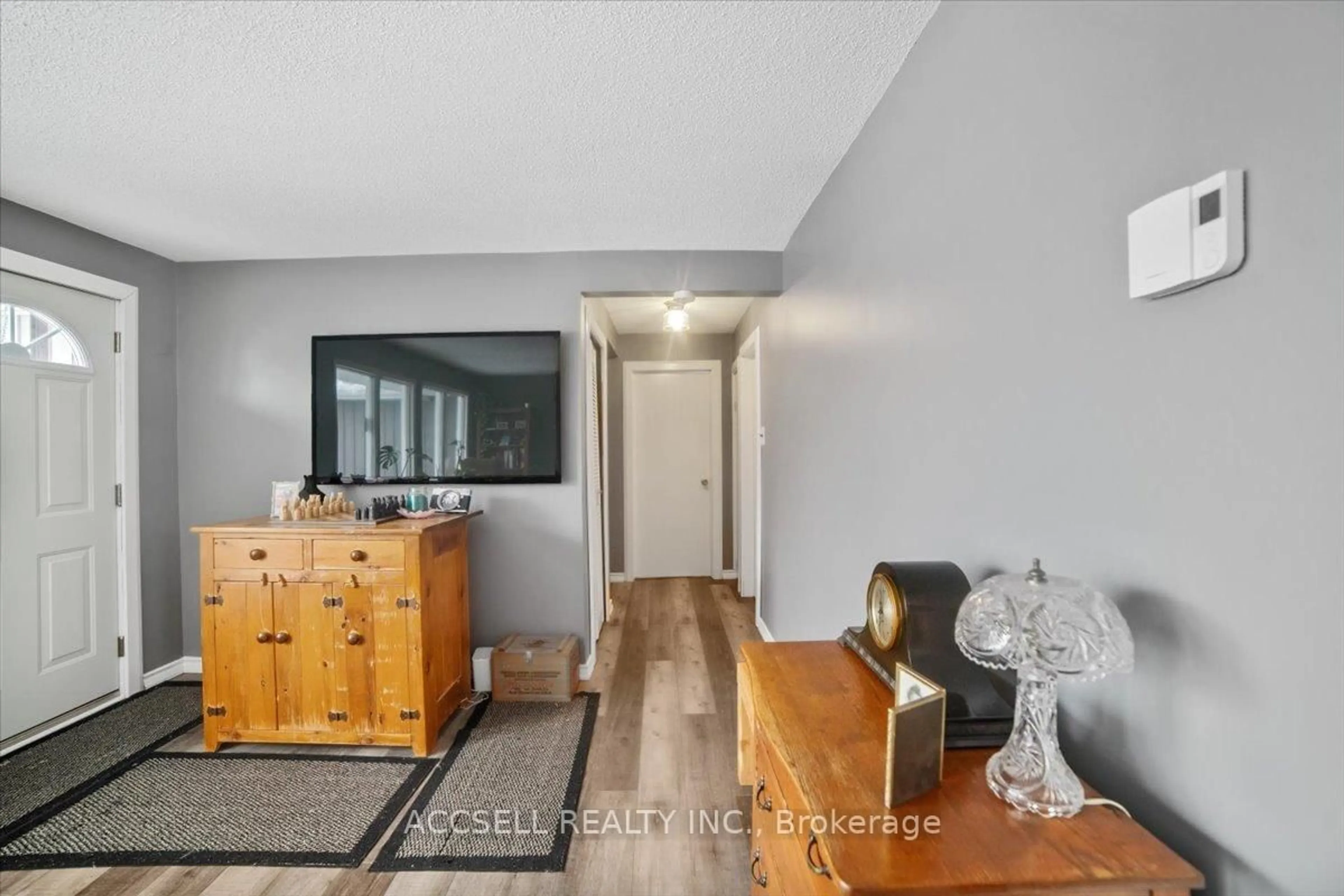 Unknown for 156 EVERGREEN Ave, Tay Ontario L0K 1R0