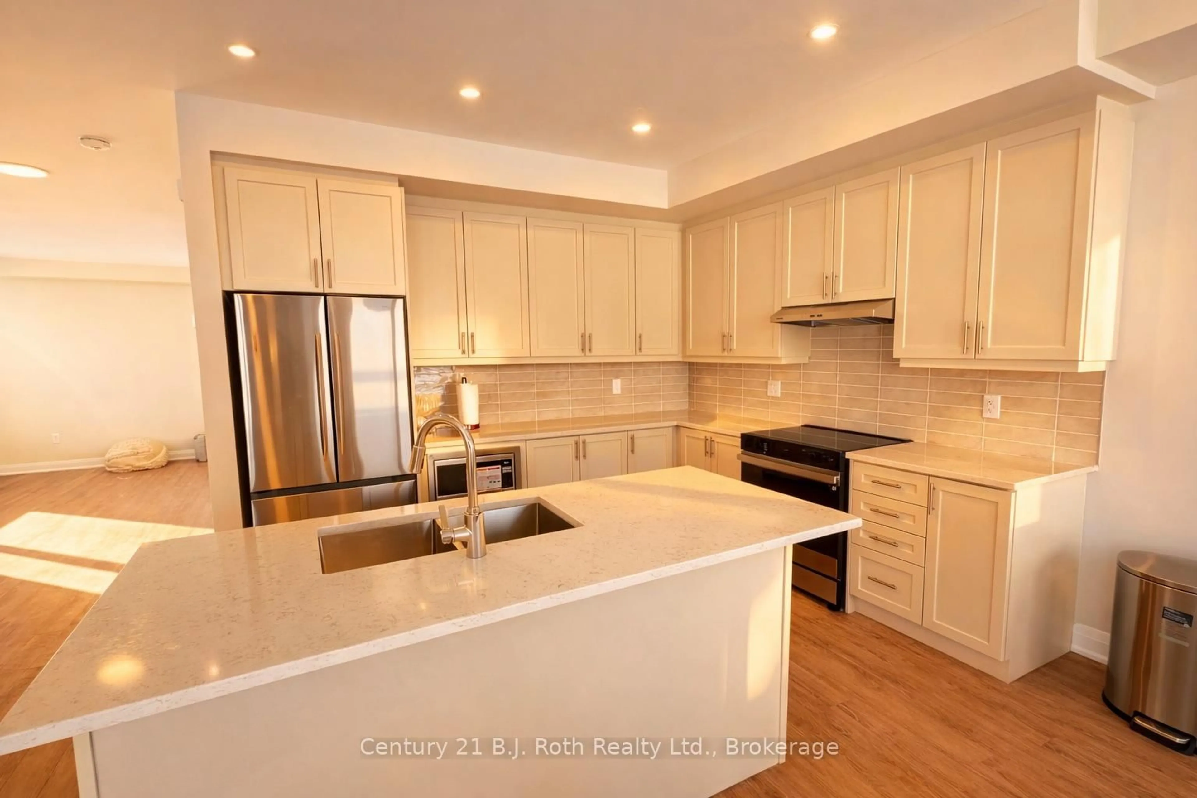 Open concept kitchen, unknown for 81 Lightfoot Dr, Orillia Ontario L3V 7L8