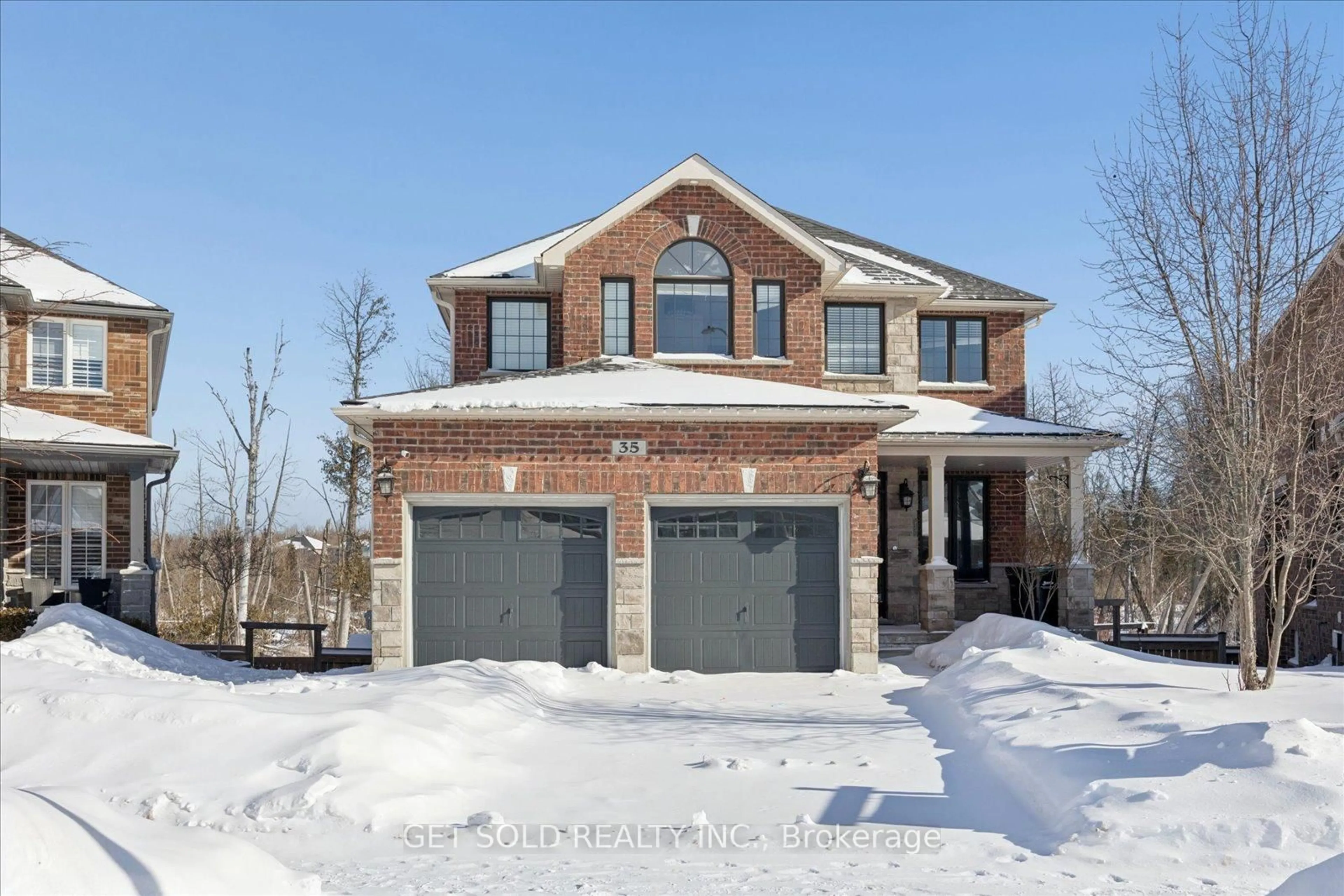 Home with brick exterior material, street for 35 Marta Cres, Barrie Ontario L4N 3N6