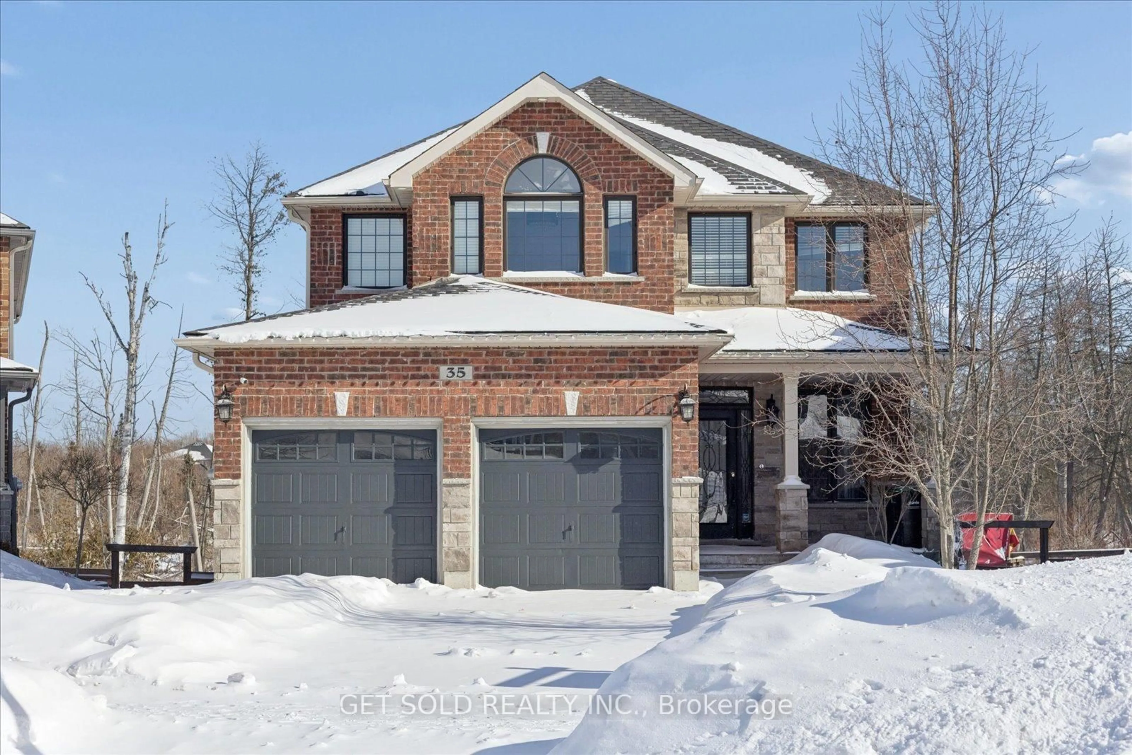 Home with brick exterior material, street for 35 Marta Cres, Barrie Ontario L4N 3N6
