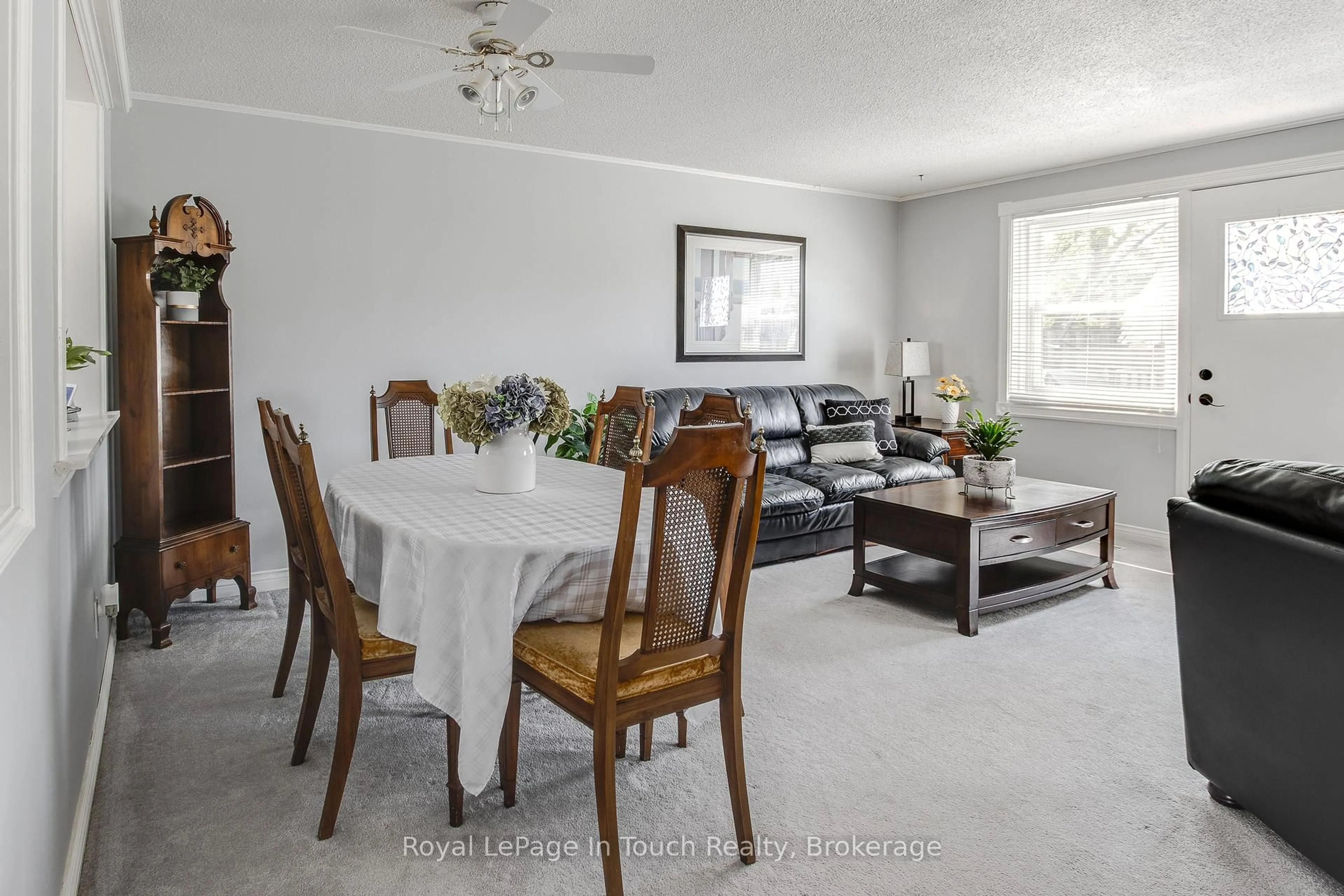 Dining room, unknown for 233 Innisfil St #4, Barrie Ontario L4N 3E9