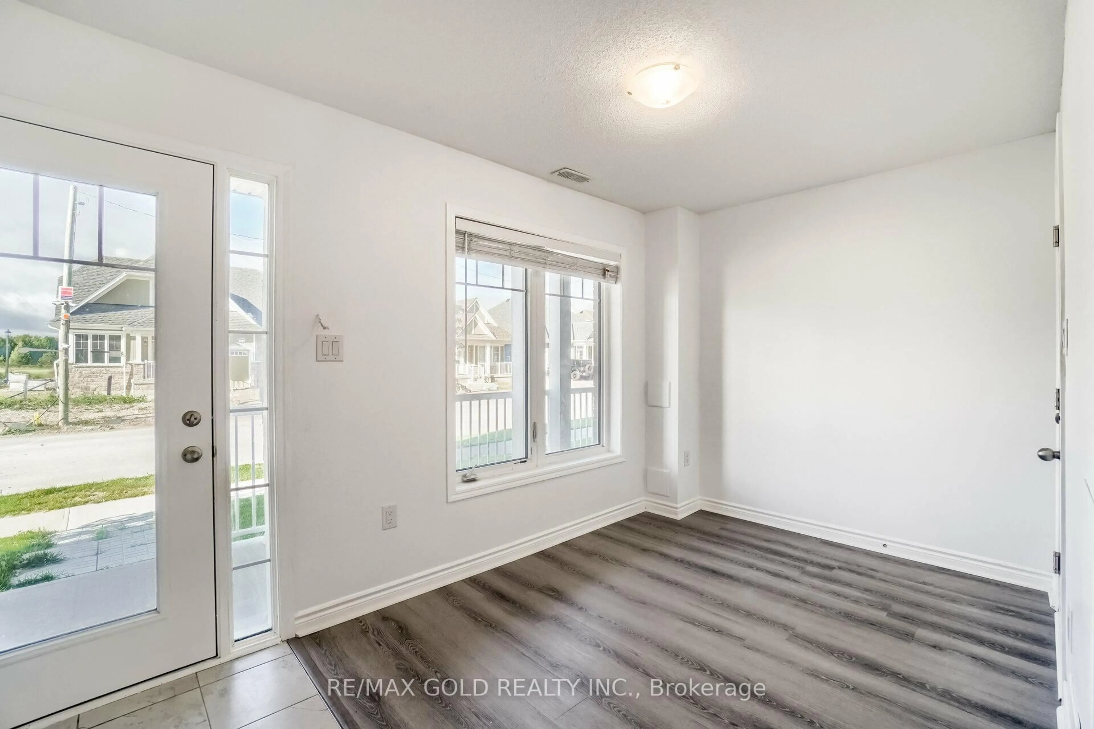 Unknown for 152 Village Gate Dr, Wasaga Beach Ontario L9Z 0J7