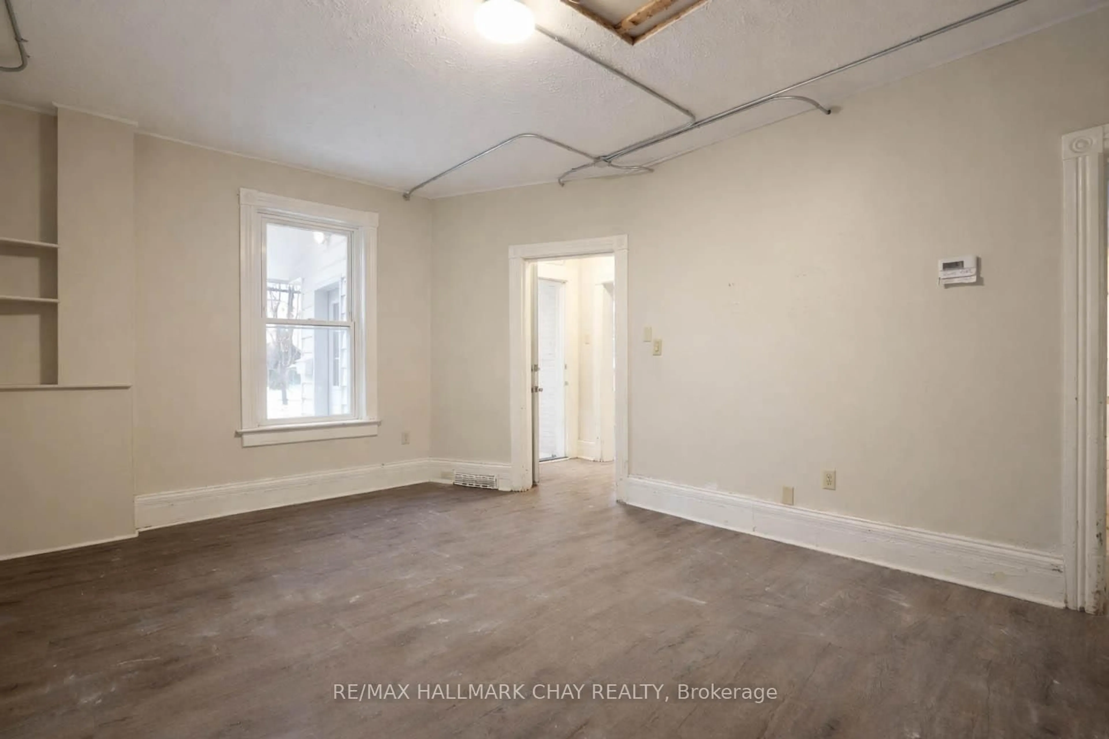 A pic of a room for 377 Hugel Ave, Midland Ontario L4R 1T8