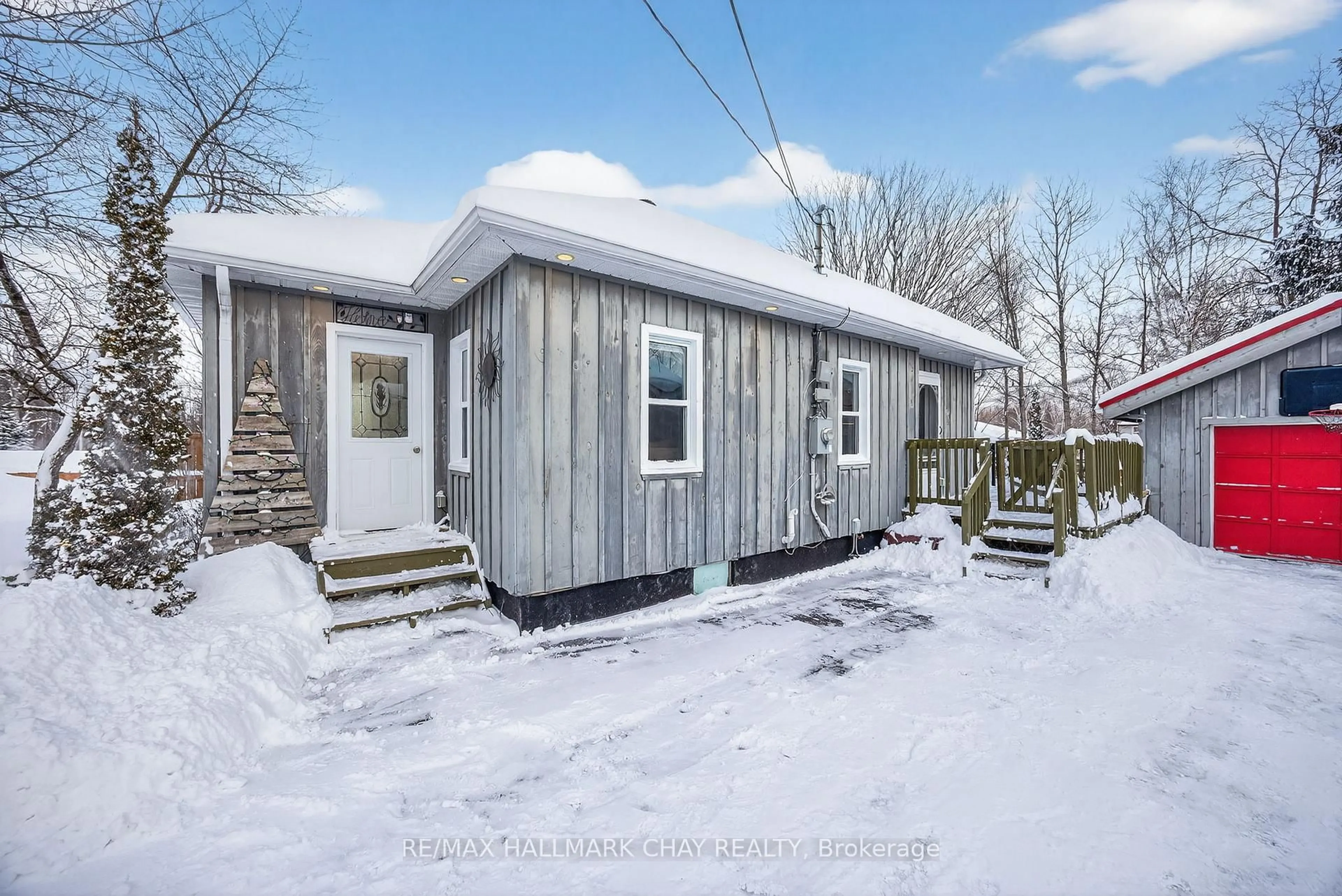 Shed for 323 BELL St, Tay Ontario L0K 1R0