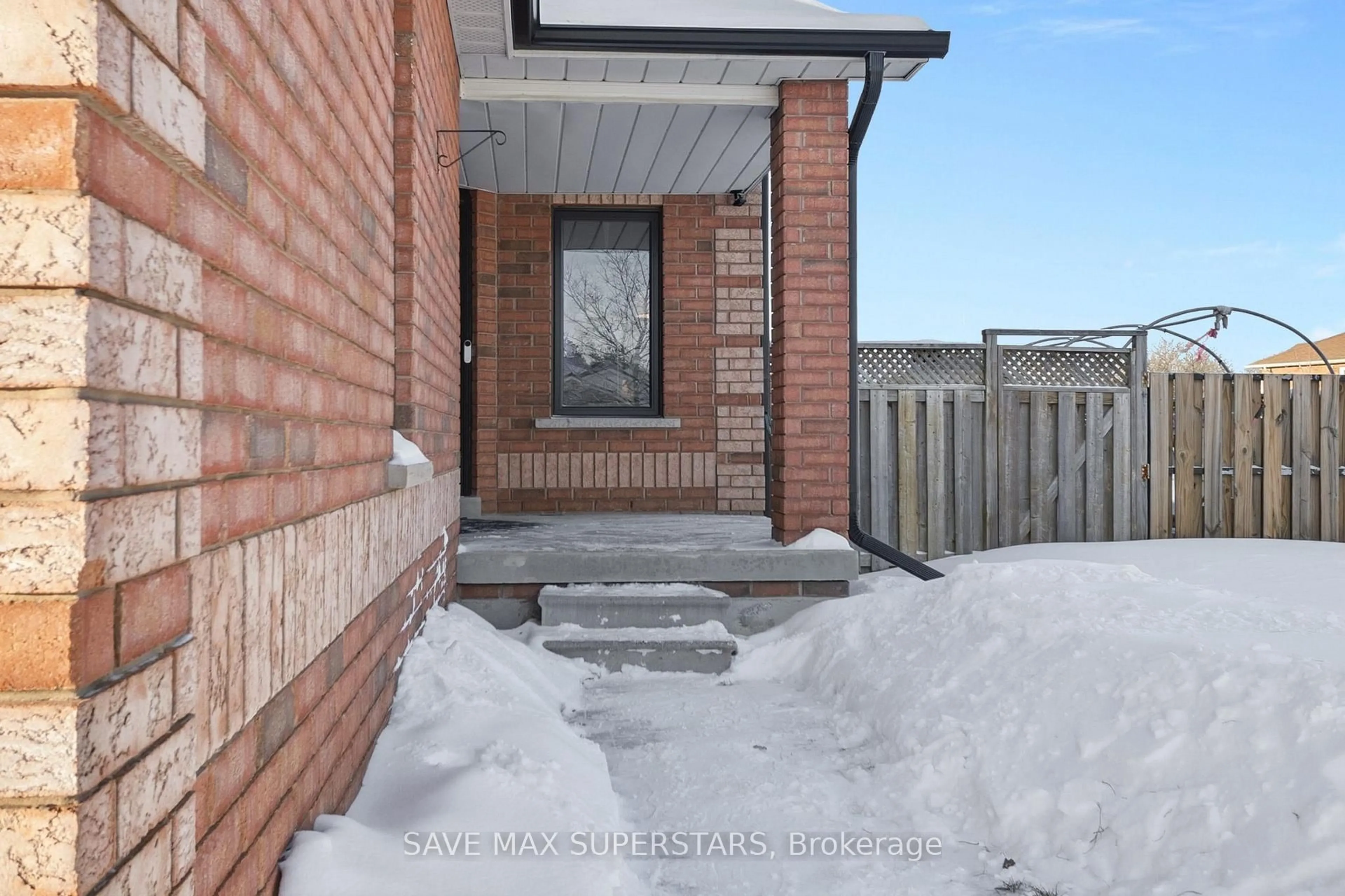 Unknown for 54 Gore Dr, Barrie Ontario L4N 5R5