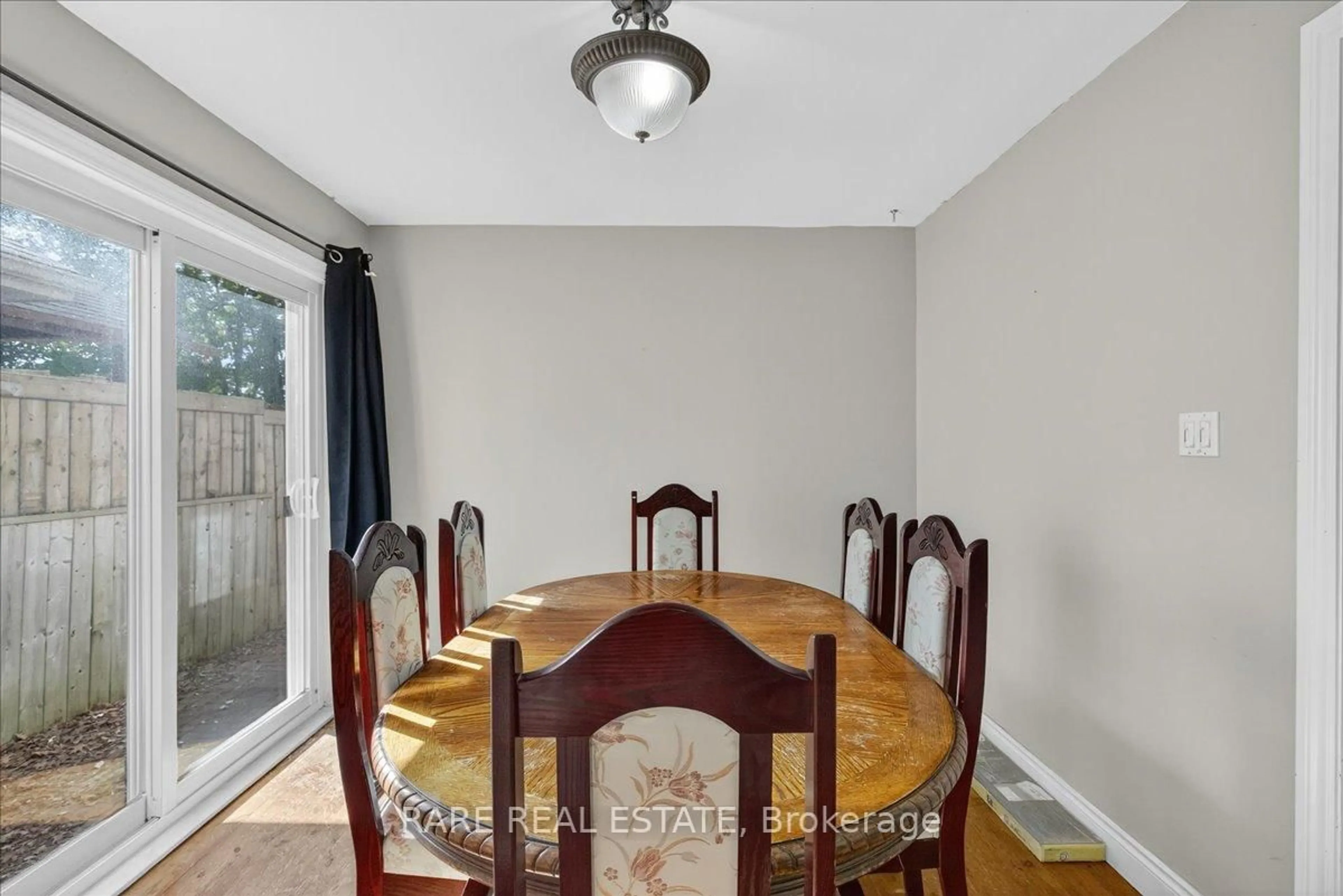 Dining room, unknown for 56 SMALLMAN Dr, Wasaga Beach Ontario L9Z 1L1