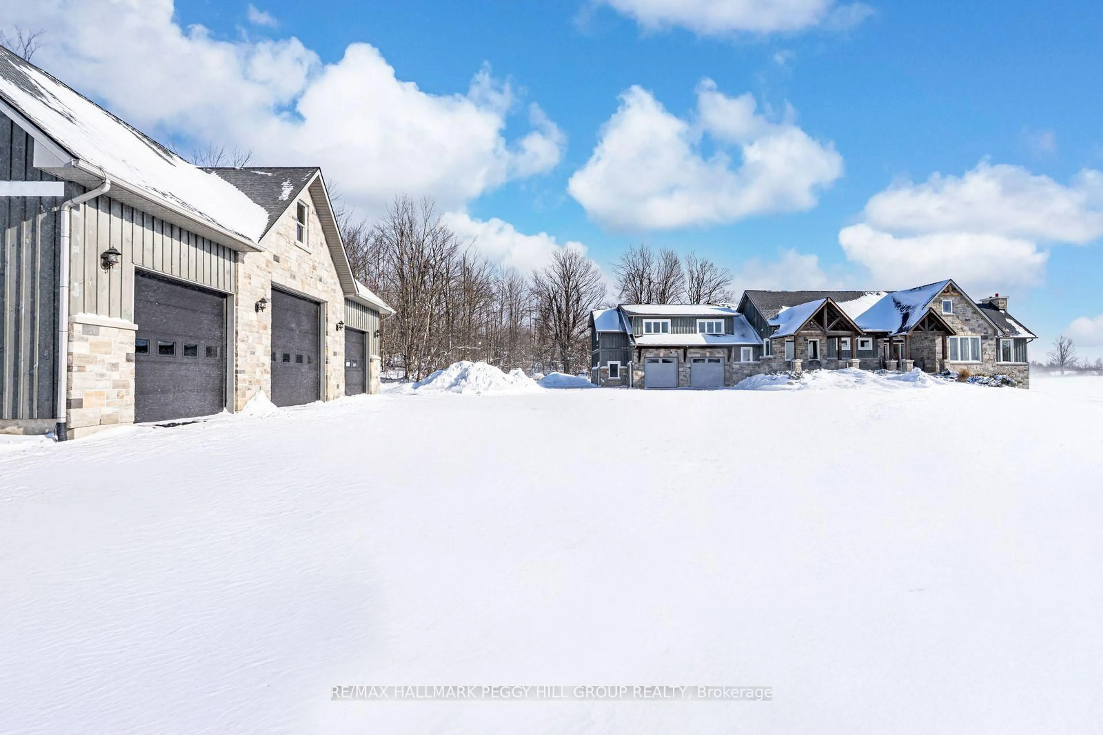 A pic from outside/outdoor area/front of a property/back of a property/a pic from drone, unknown for 2265 Concession 11 Nottawasaga, Clearview Ontario N0C 1M0