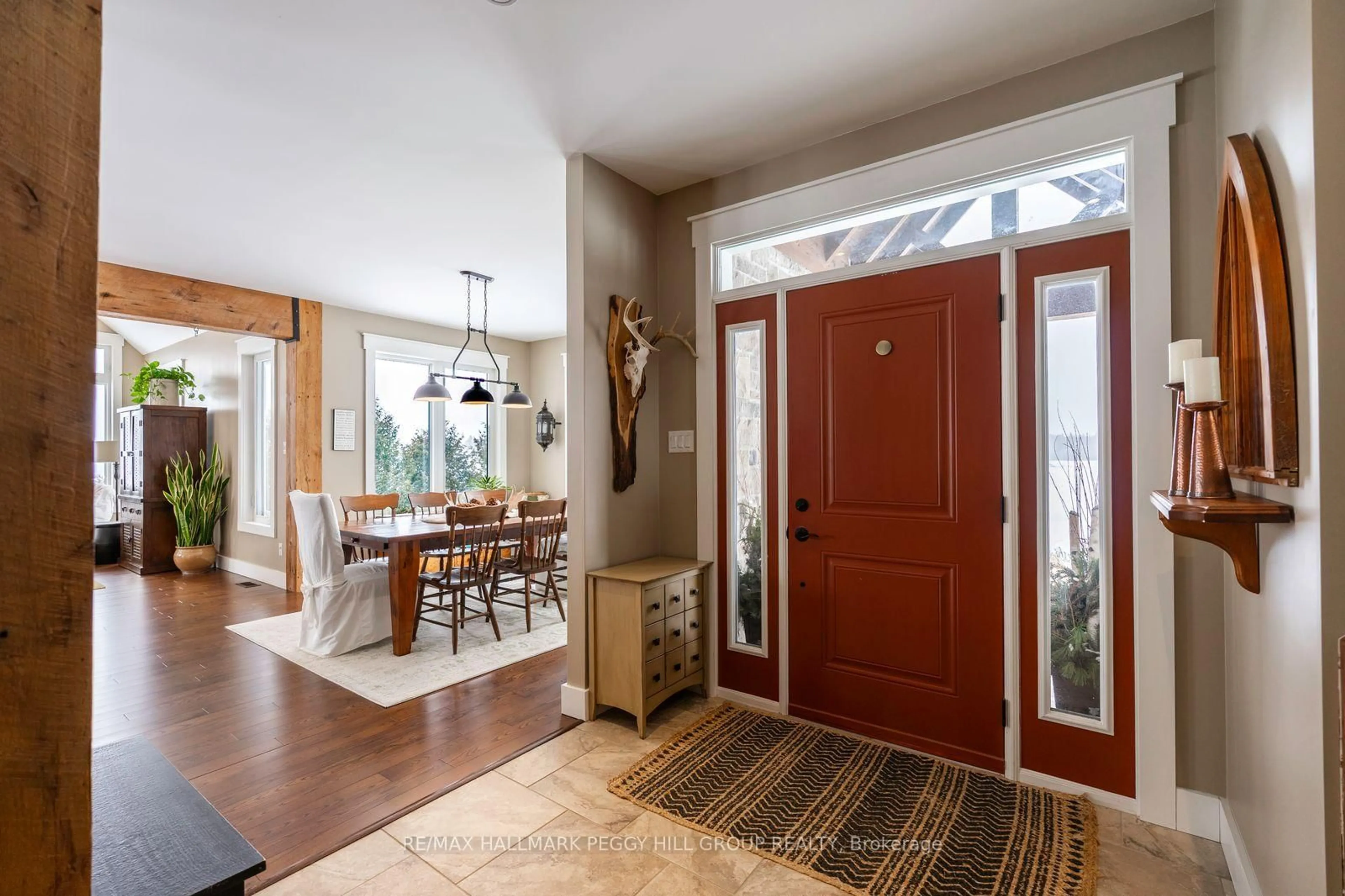 Indoor entryway for 2265 Concession 11 Nottawasaga, Clearview Ontario N0C 1M0