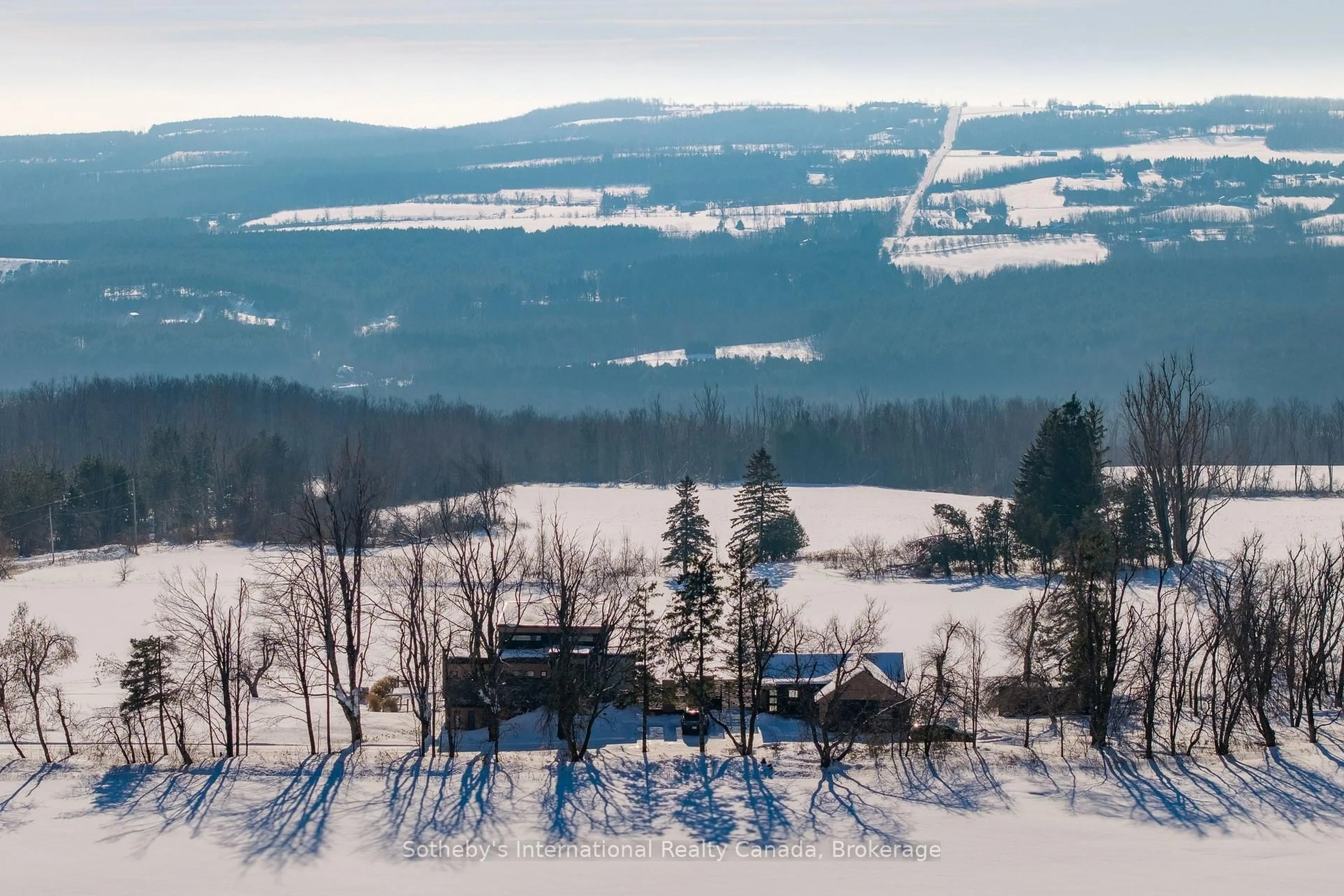 A pic from outside/outdoor area/front of a property/back of a property/a pic from drone, mountain view for 2566 5 Concession, Clearview Ontario L0M 1G0