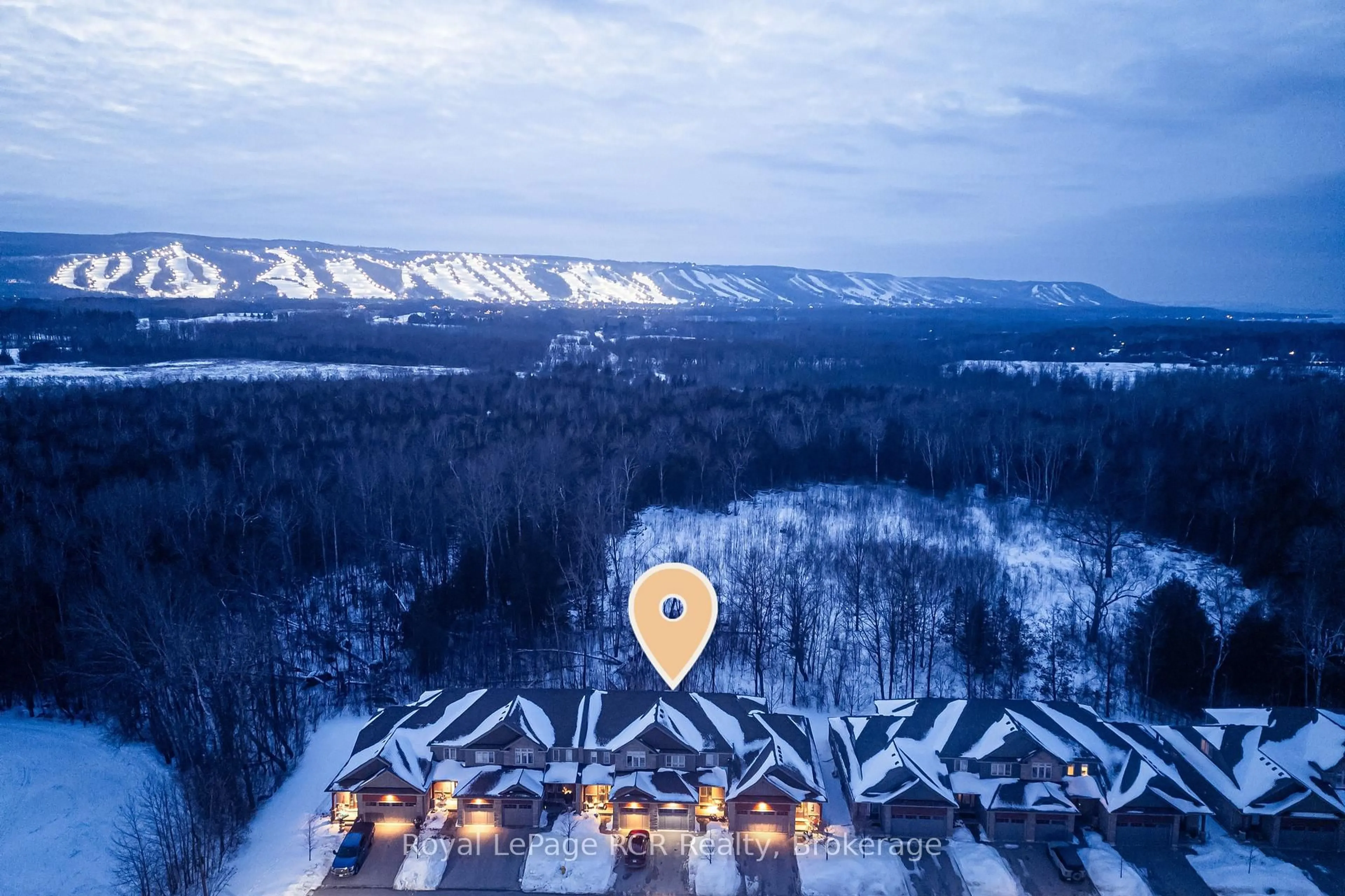 A pic from outside/outdoor area/front of a property/back of a property/a pic from drone, mountain view for 160 Preservation Rd, Collingwood Ontario L9Y 0G9