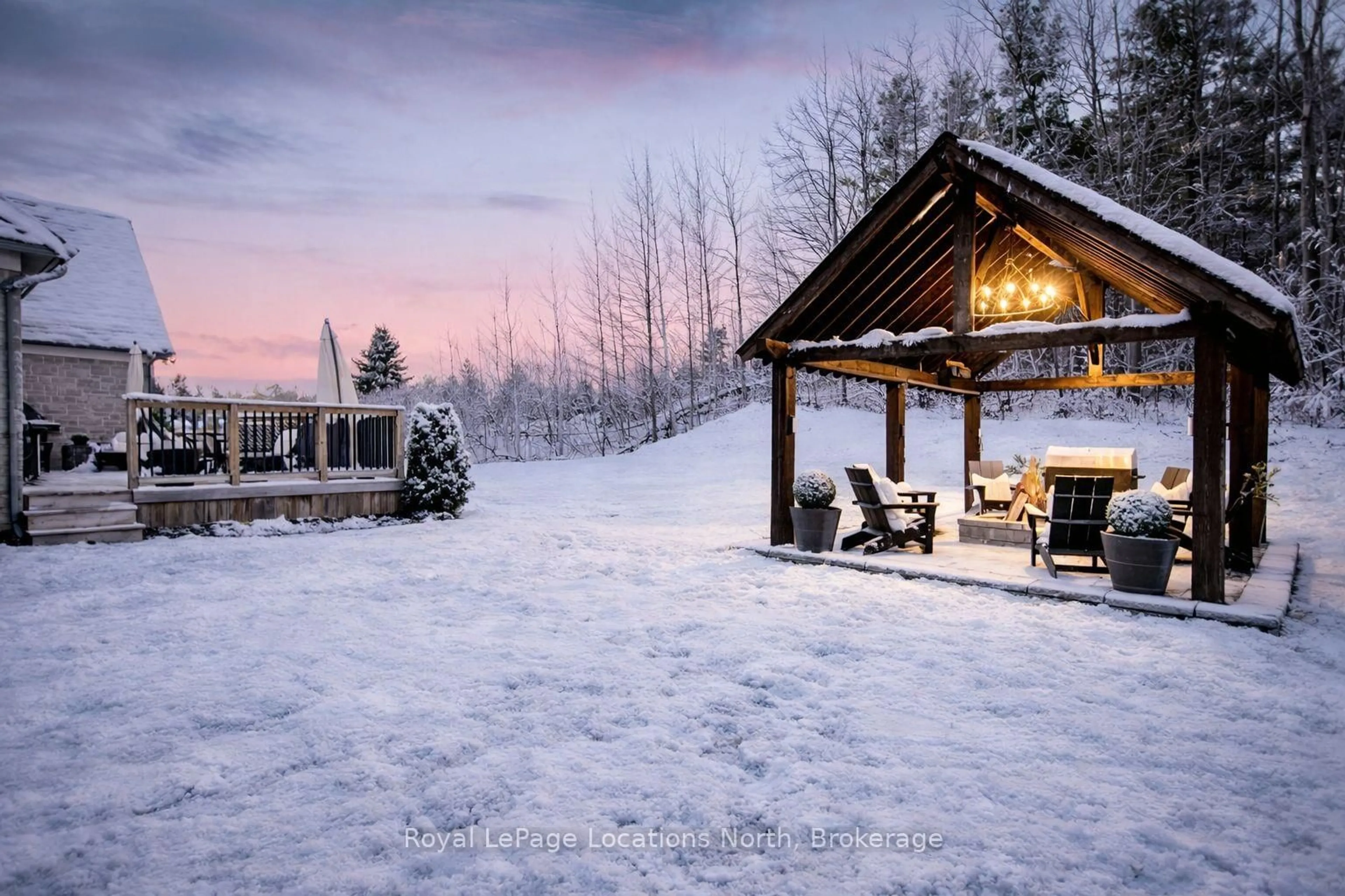 Shed for 70 Wasaga Sands Dr, Wasaga Beach Ontario L9Z 1J4