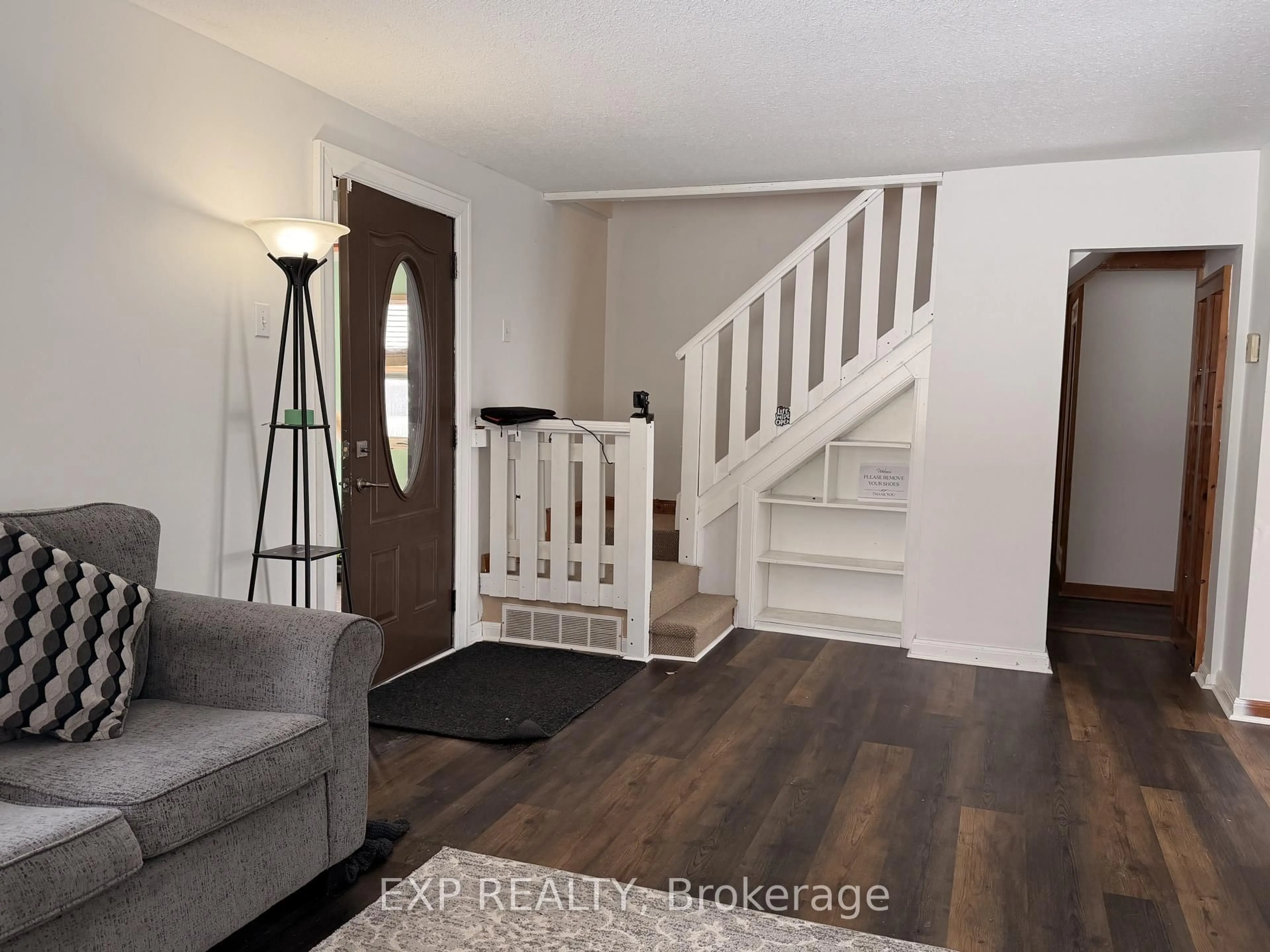 Unknown for 78 Yonge St, Springwater Ontario L0L 1P0