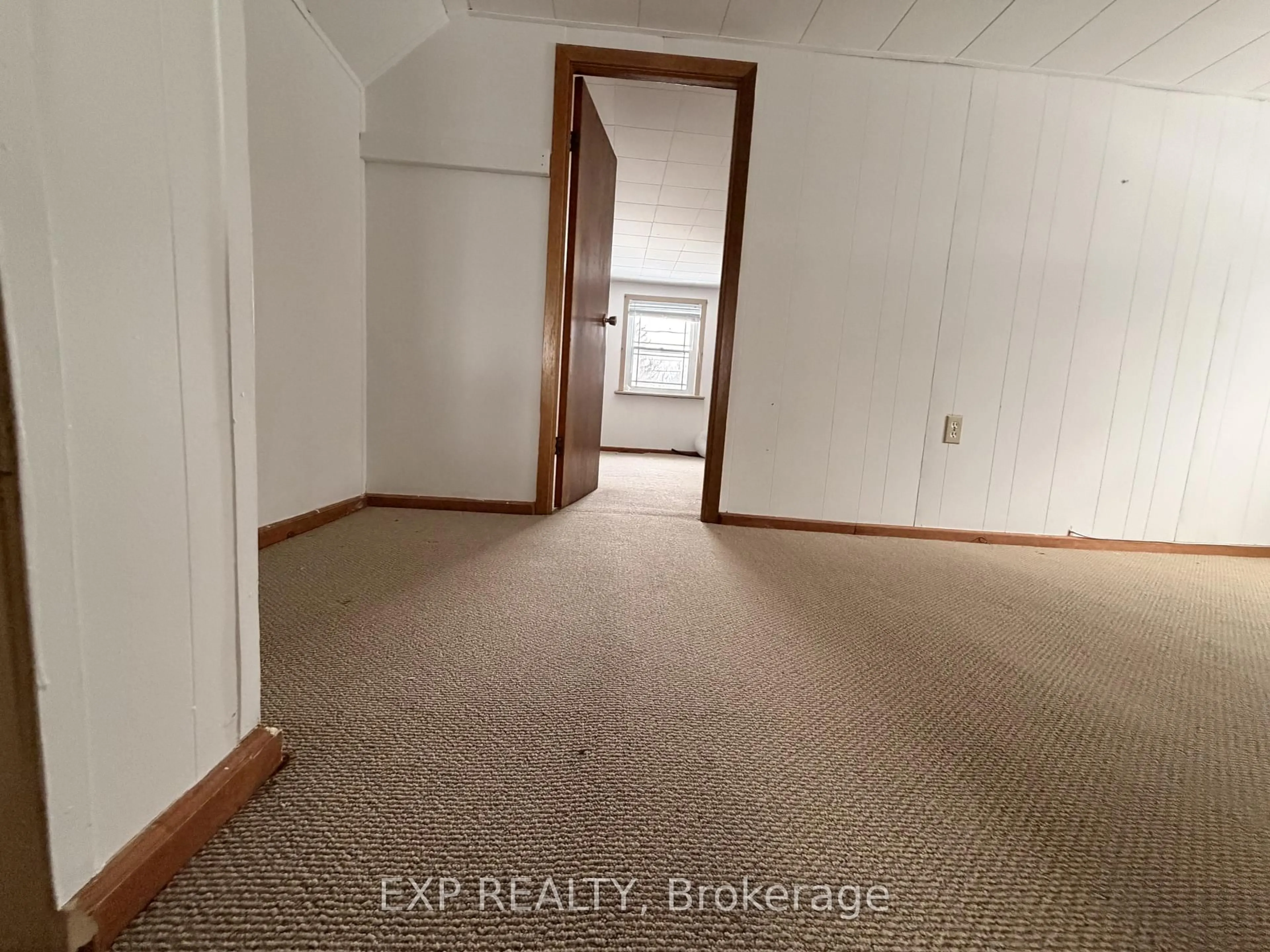 A pic of a room for 78 Yonge St, Springwater Ontario L0L 1P0