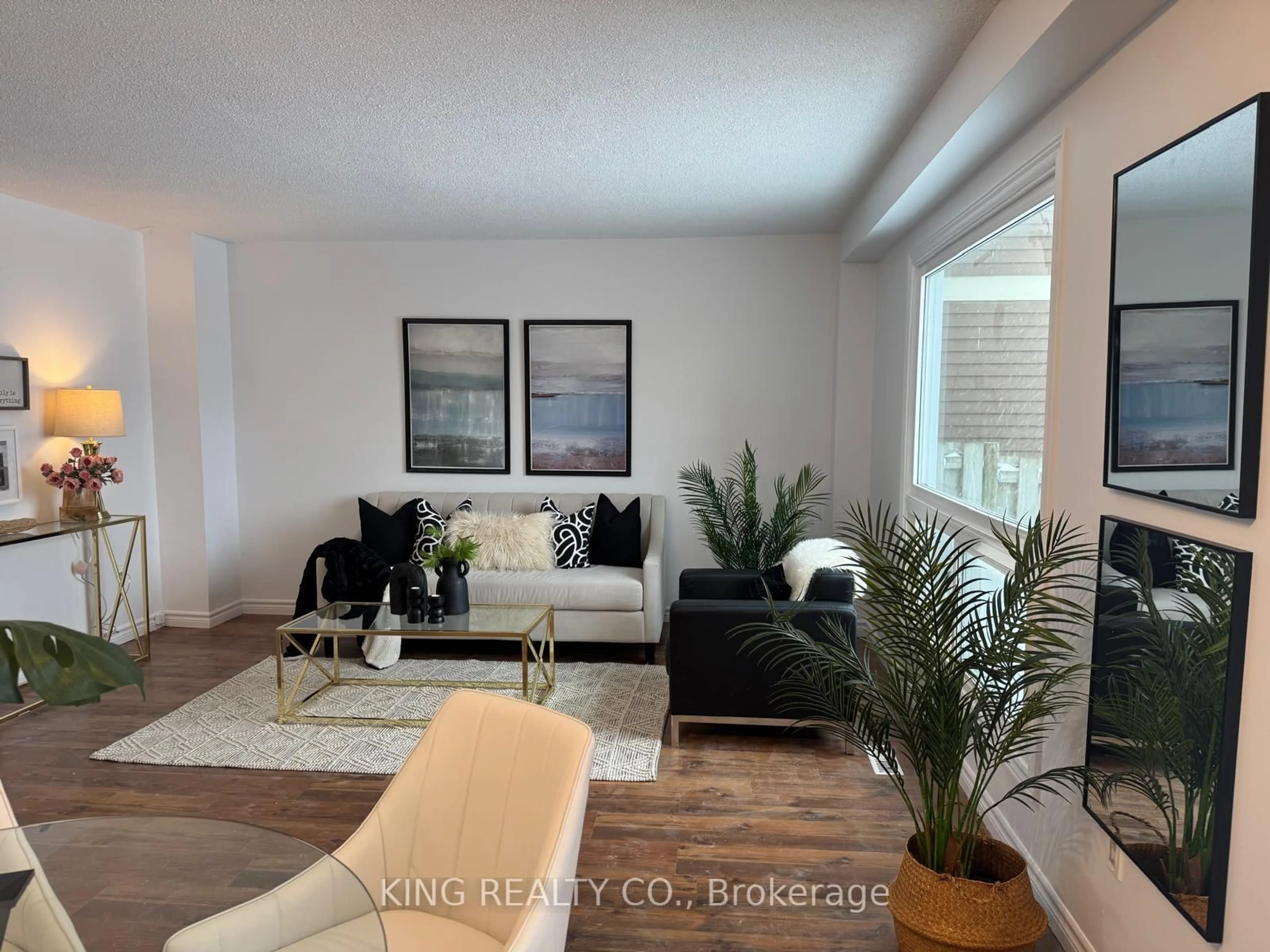 Living room with furniture, unknown for 24 Lampman Lane, Barrie Ontario L4N 5B1