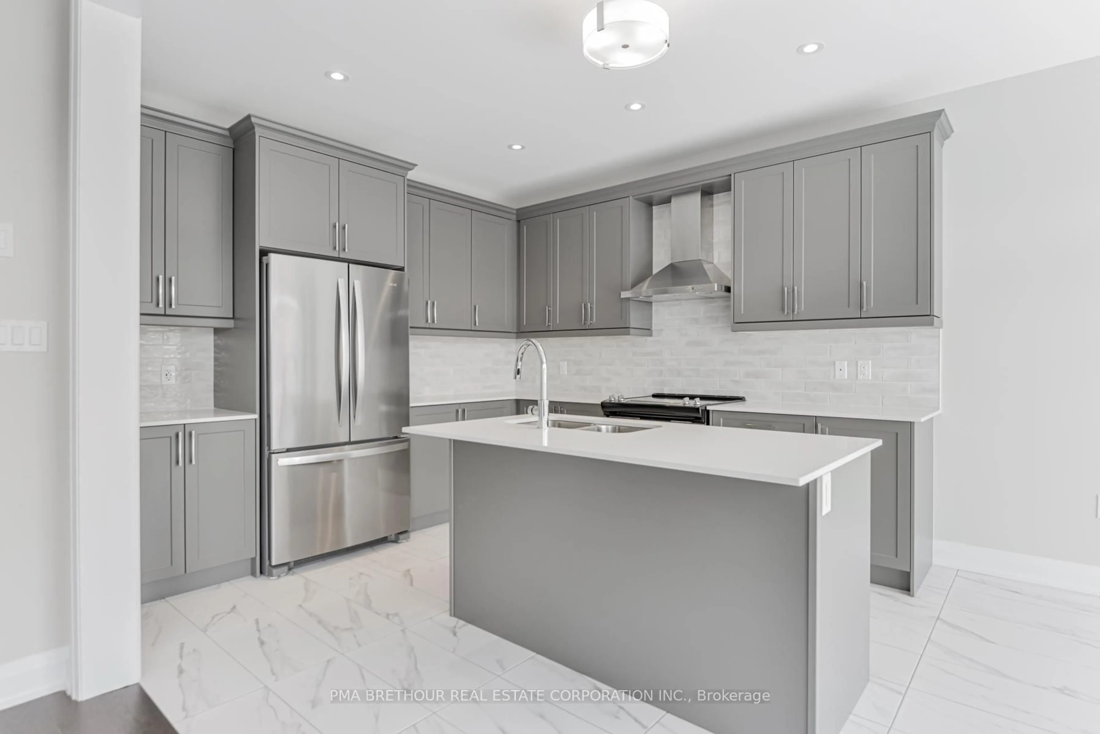 Open concept kitchen, ceramic/tile floor for 48 Periwinkle Rd, Springwater Ontario L9X 2C8