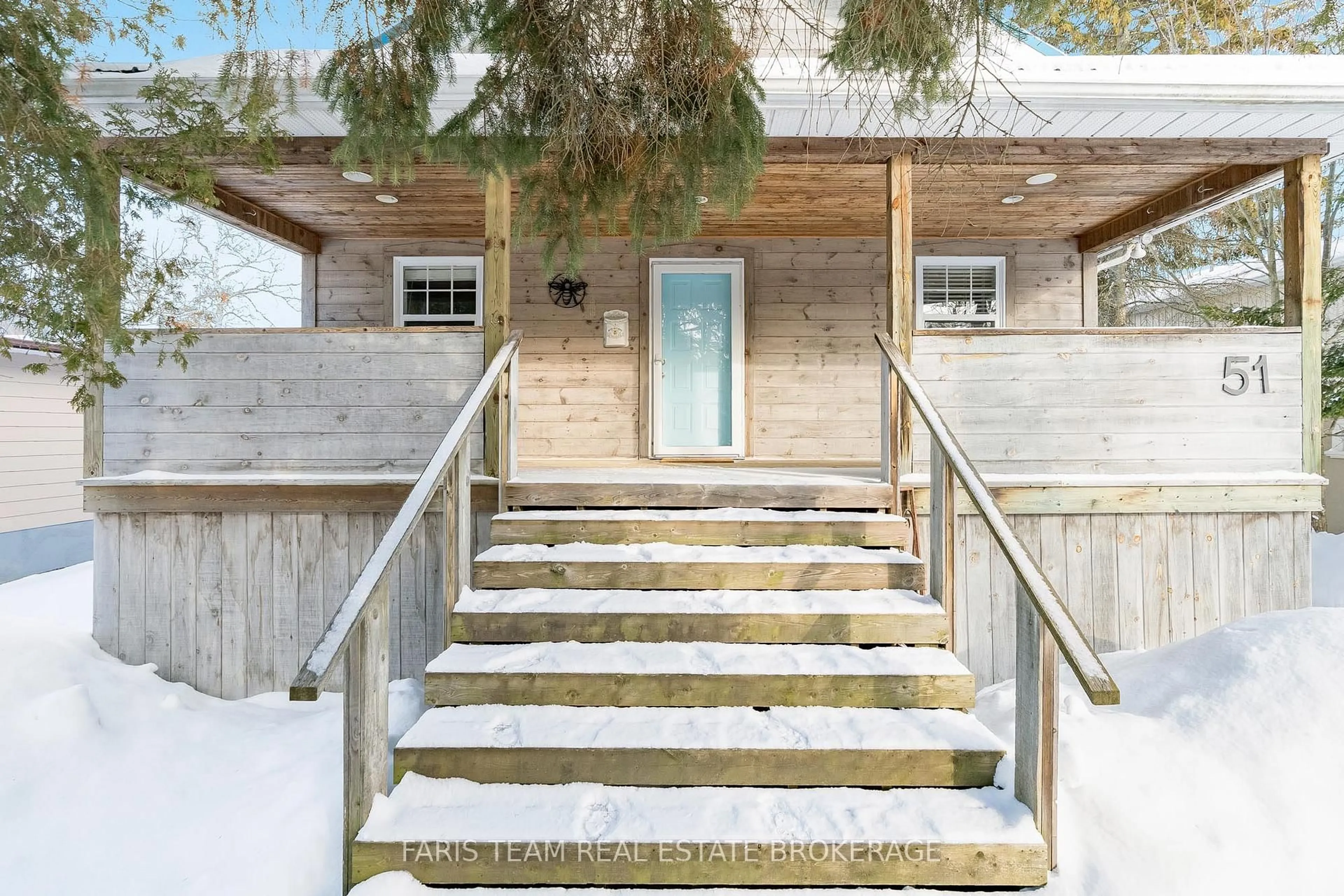 Unknown for 51 61st St, Wasaga Beach Ontario L9Z 1W1