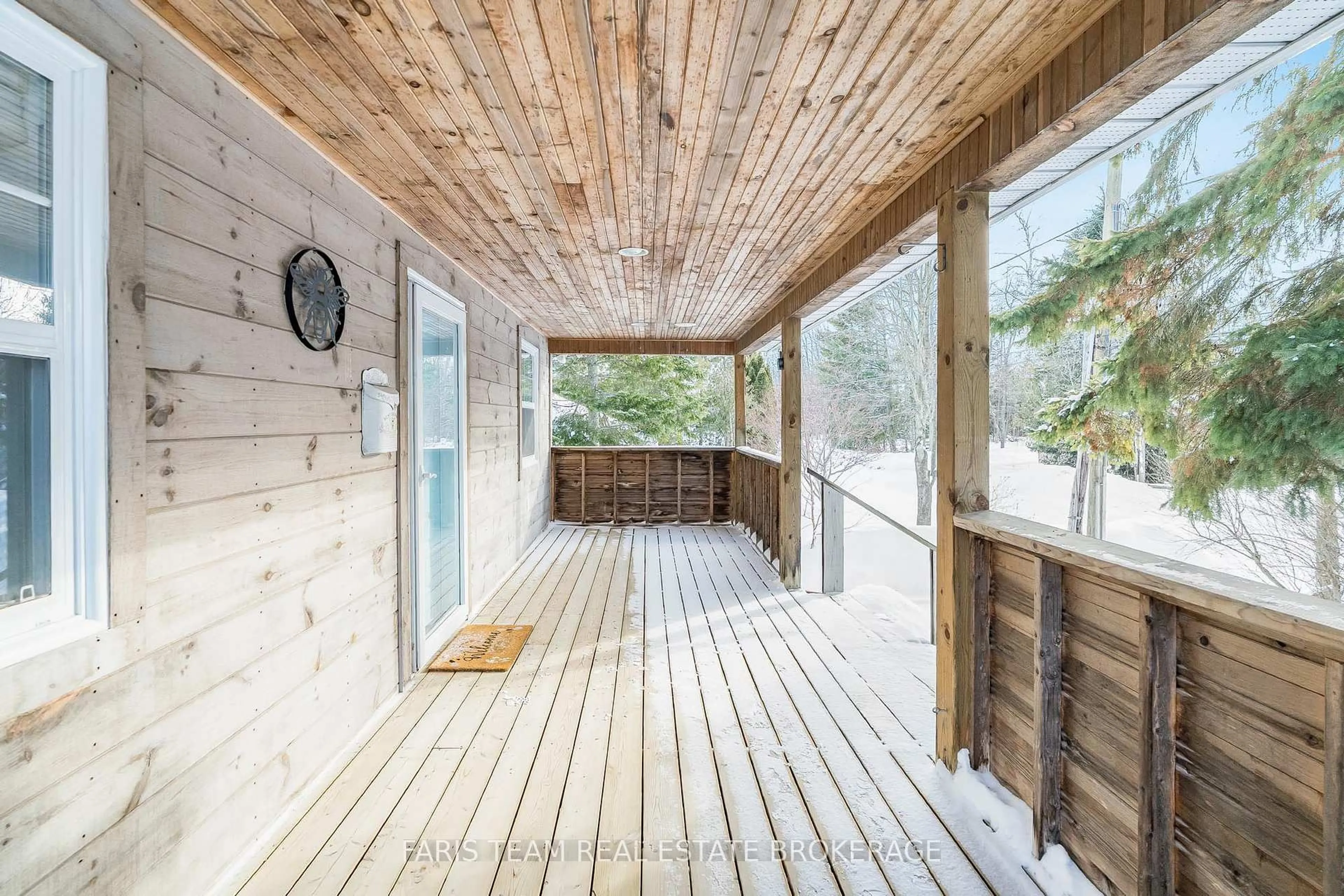 Patio, water/lake/river/ocean view for 51 61st St, Wasaga Beach Ontario L9Z 1W1