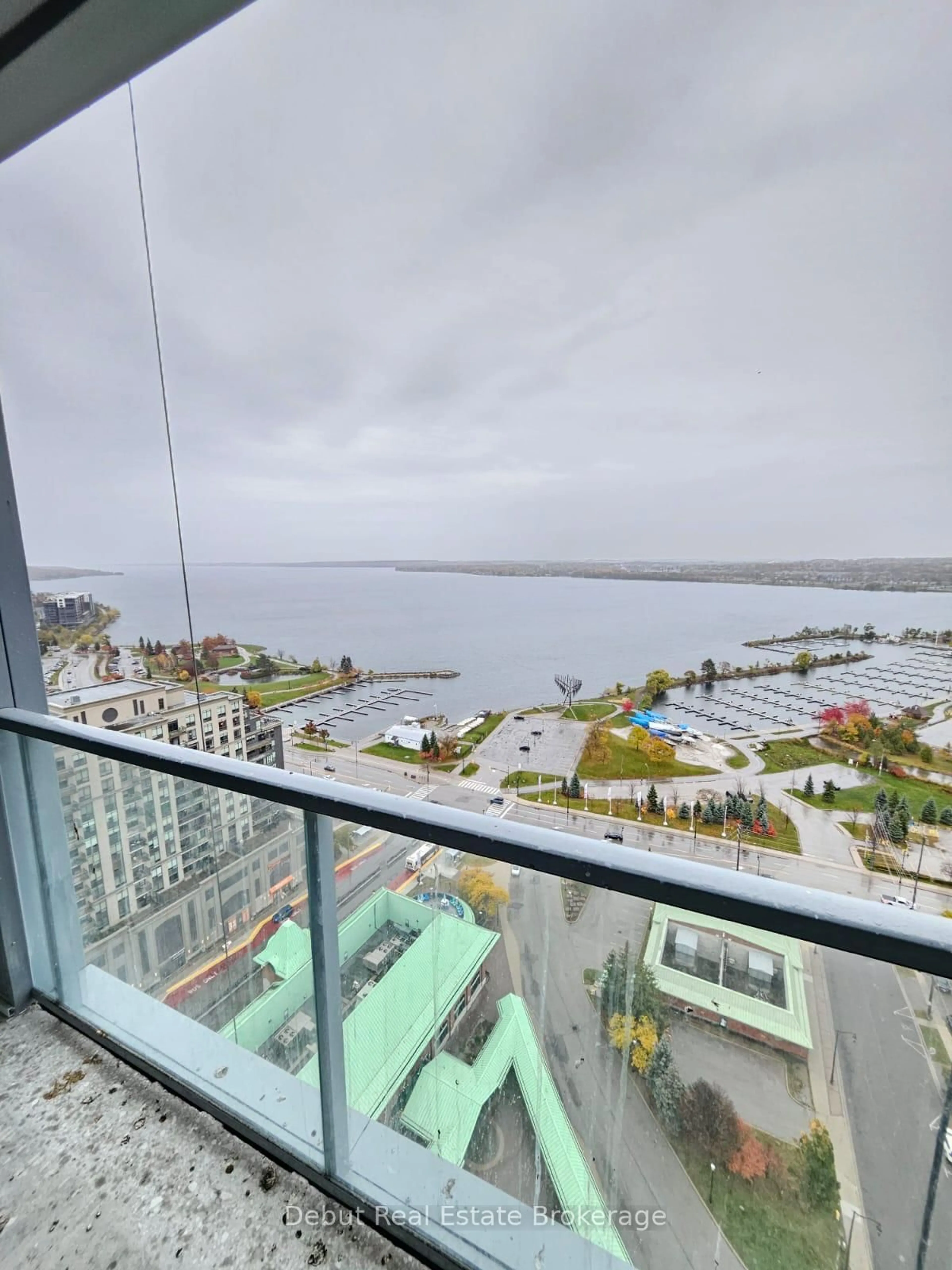 Balcony in the apartment, water/lake/river/ocean view for 39 Mary St St #2210, Barrie Ontario L4N 1S9